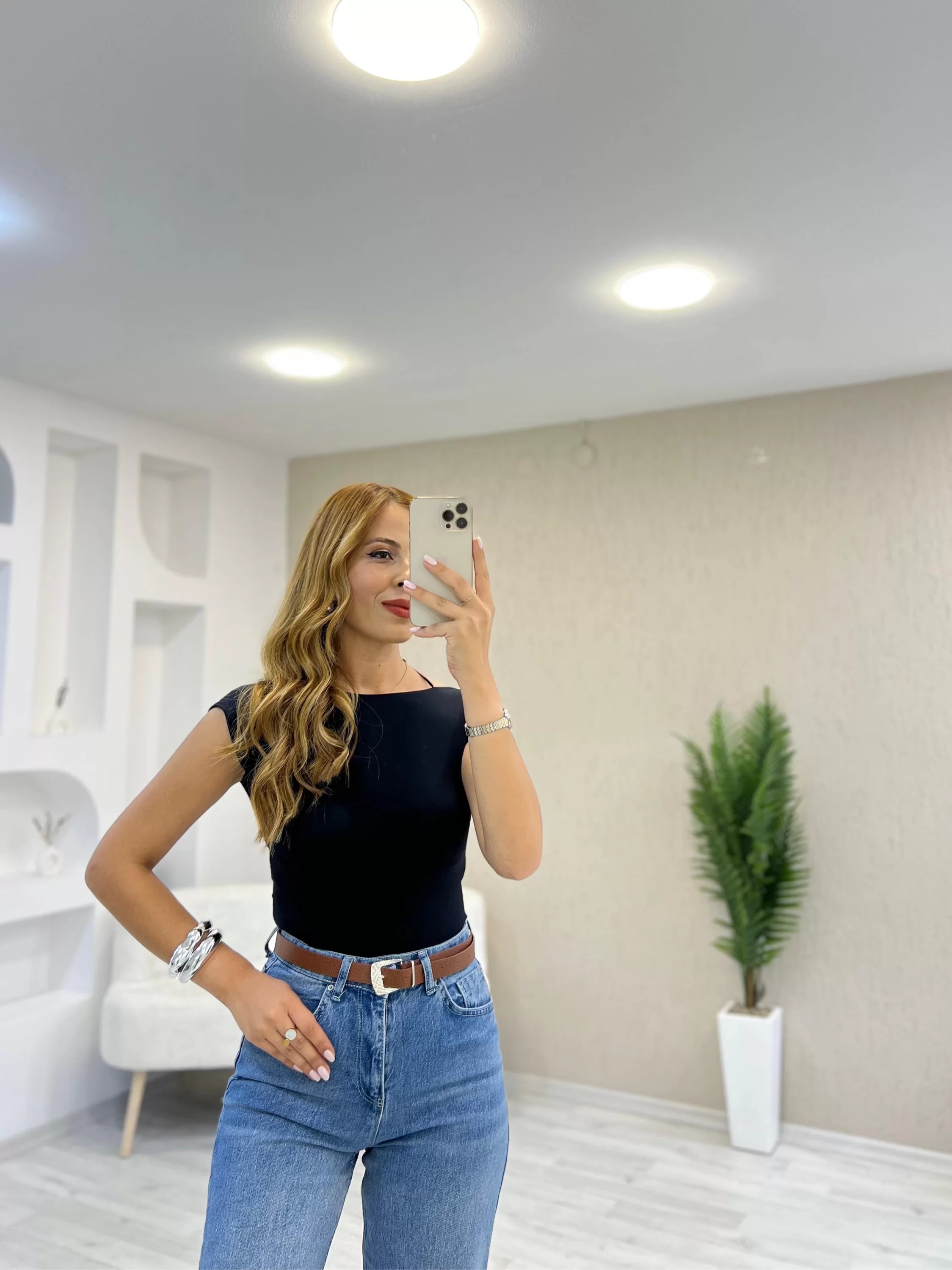 Sırt Dekolteli Sandy Kumaş Bluz Siyah