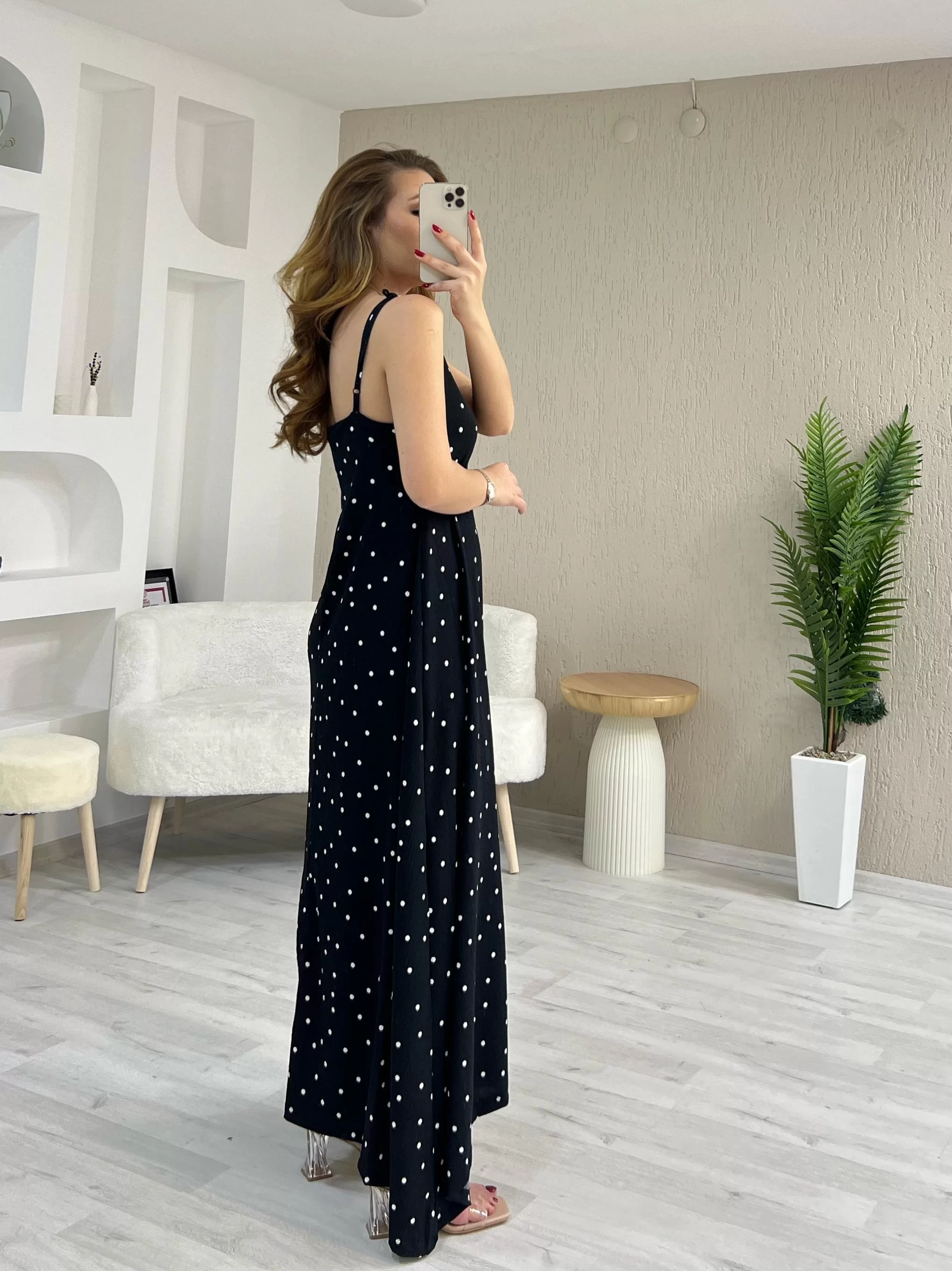 Desenli Askılı Maxi Boy Elbise Puantiyeli