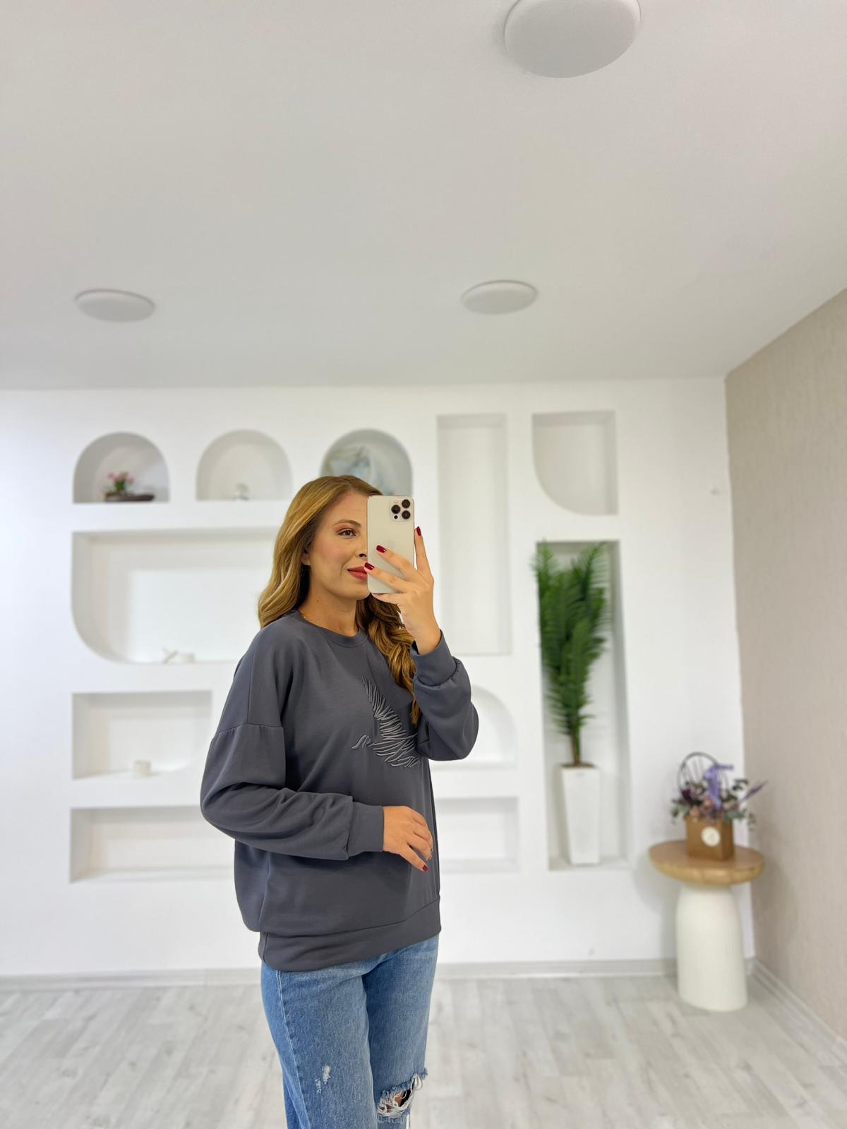 Evalı Kuş Nakışlı Sweat