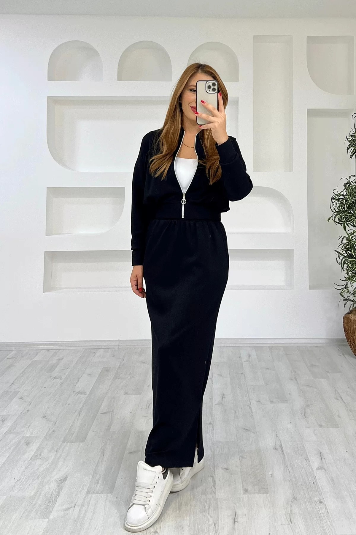 Etekli Siyah Takım