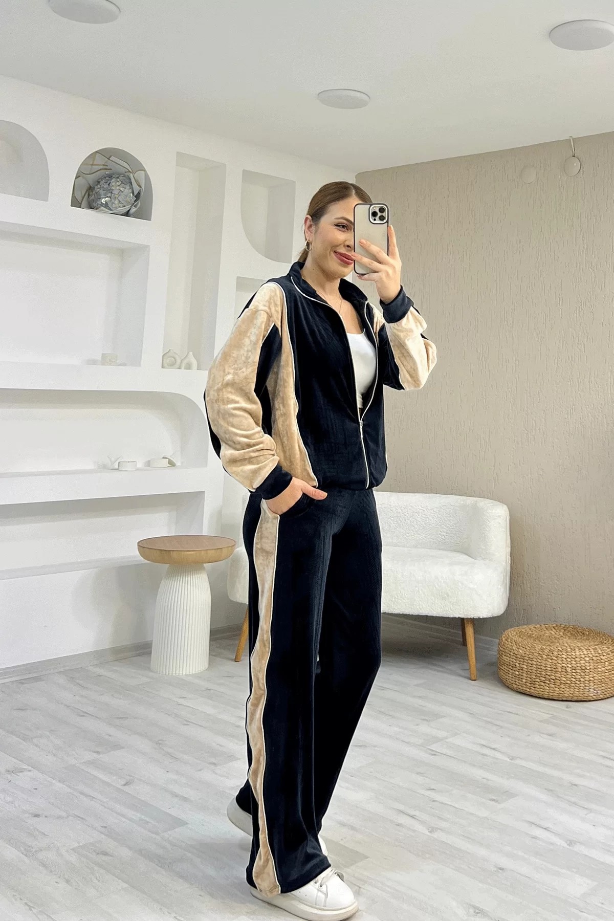 Biye Detaylı Kadife Ekru Takım