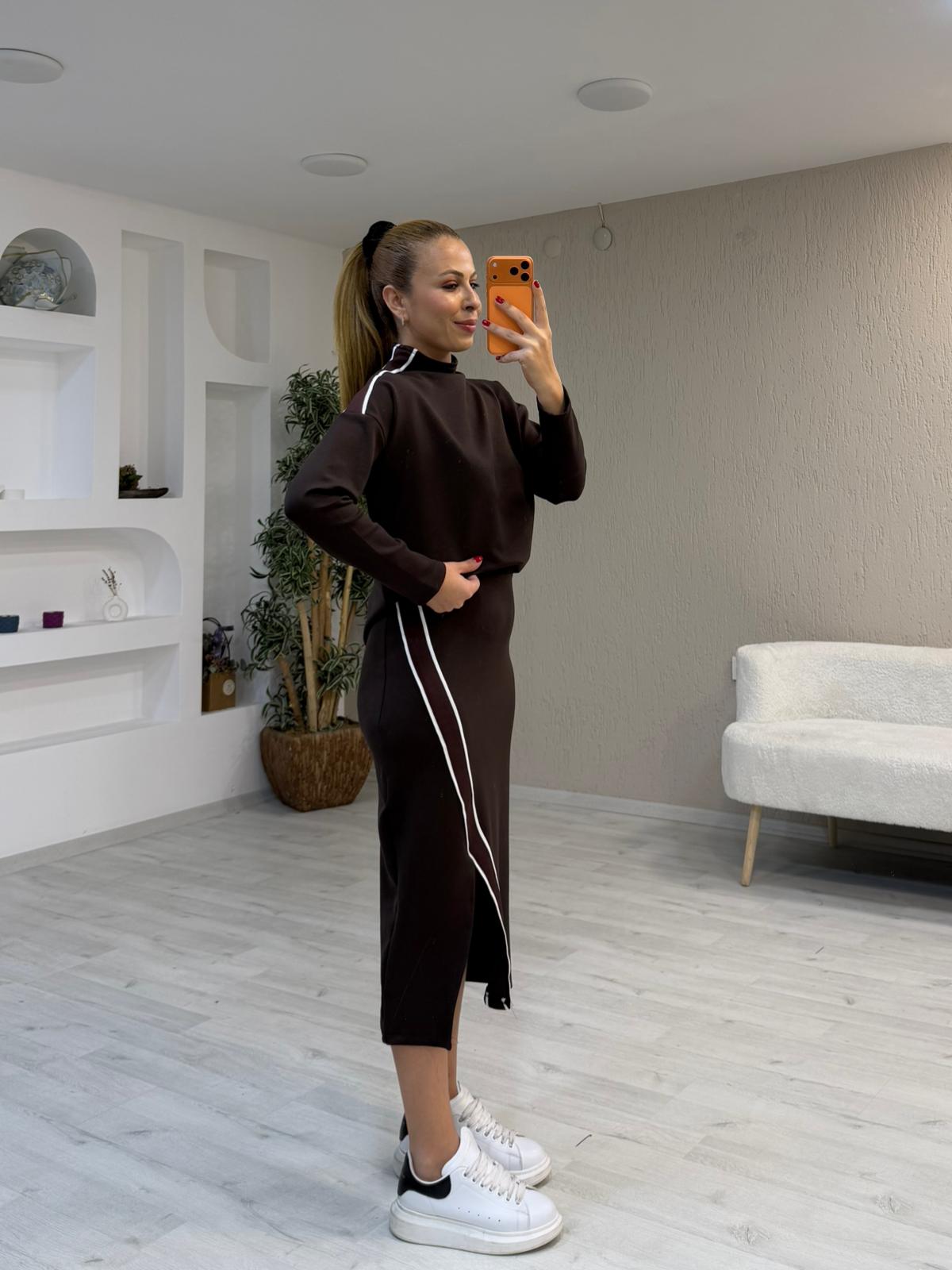 Şerit Detay Yırtmaçlı Etek Takım