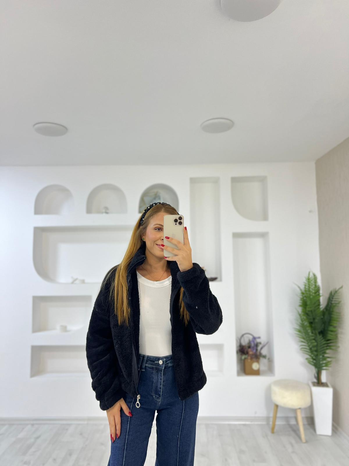 Yakalı Peluş - Siyah