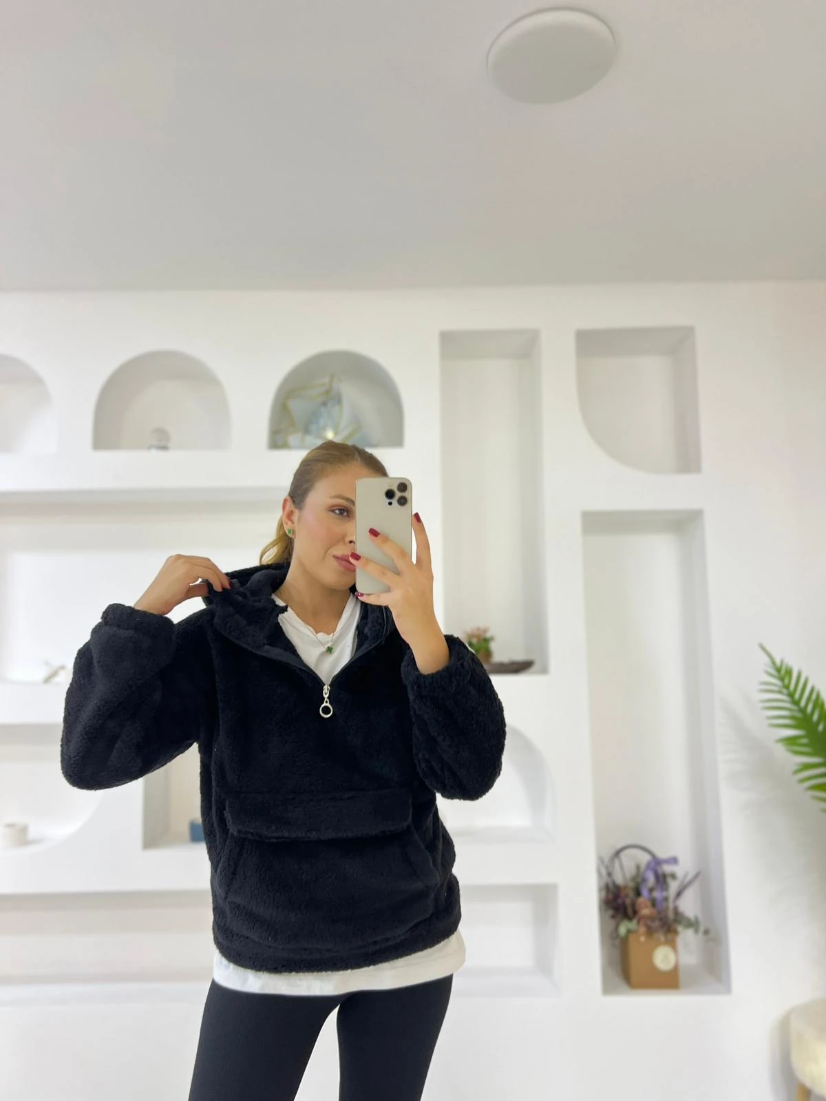 Yarım Fermuarlı Kapşonlu Peluş Sweat - Siyah