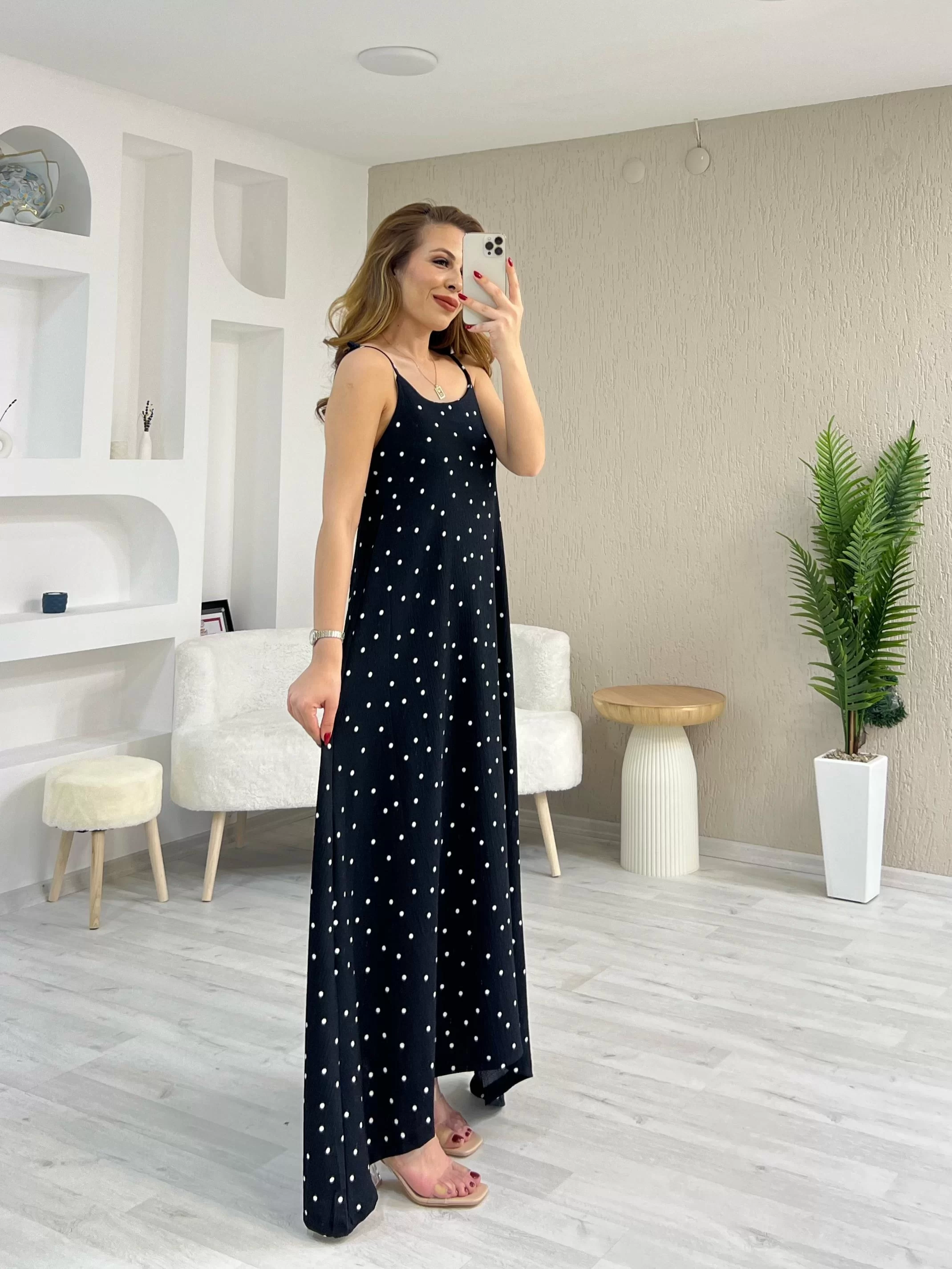 Desenli Askılı Maxi Boy Elbise Puantiyeli