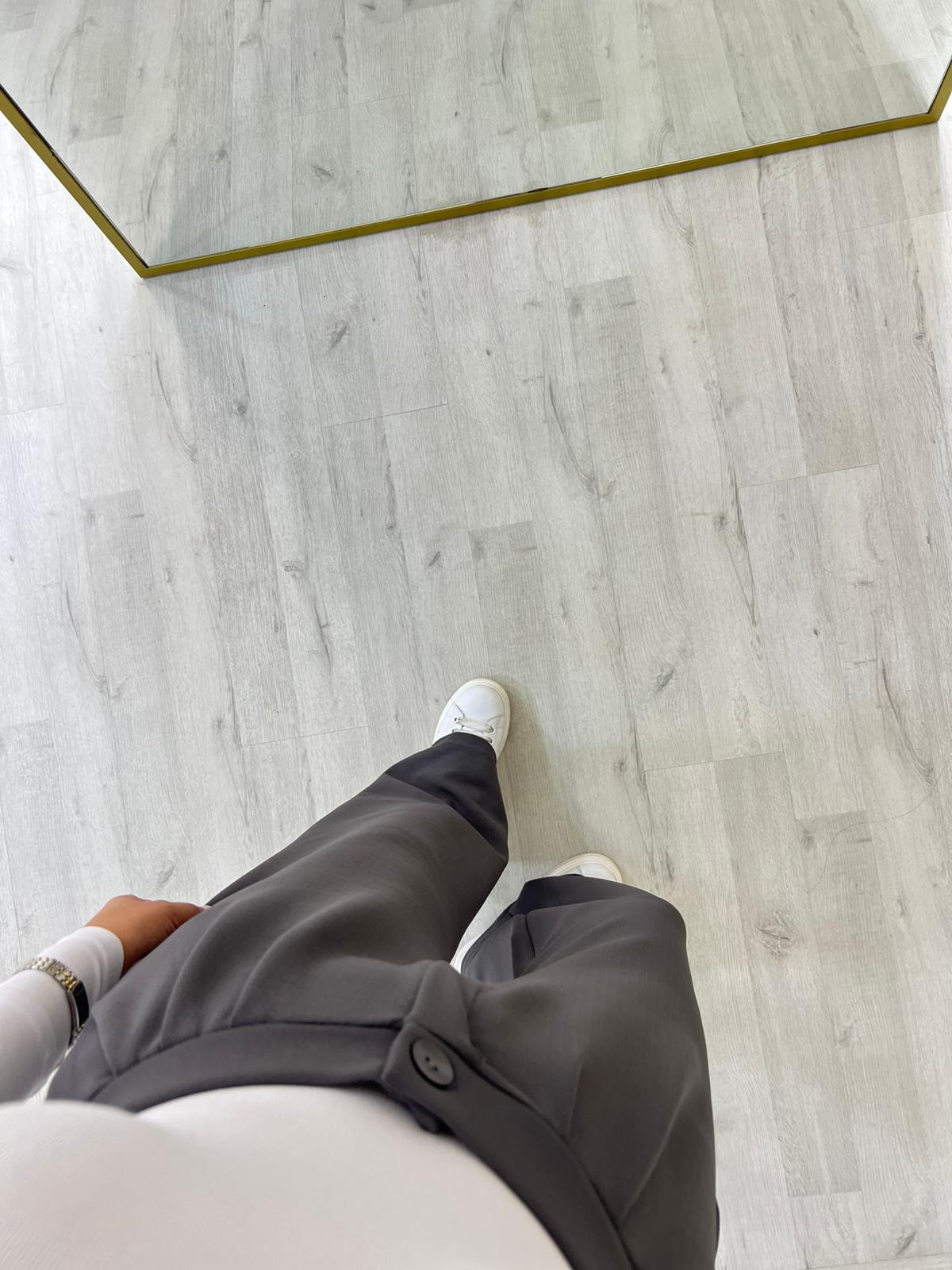 Kemer Düğmeli Ön Pileli Pantolon