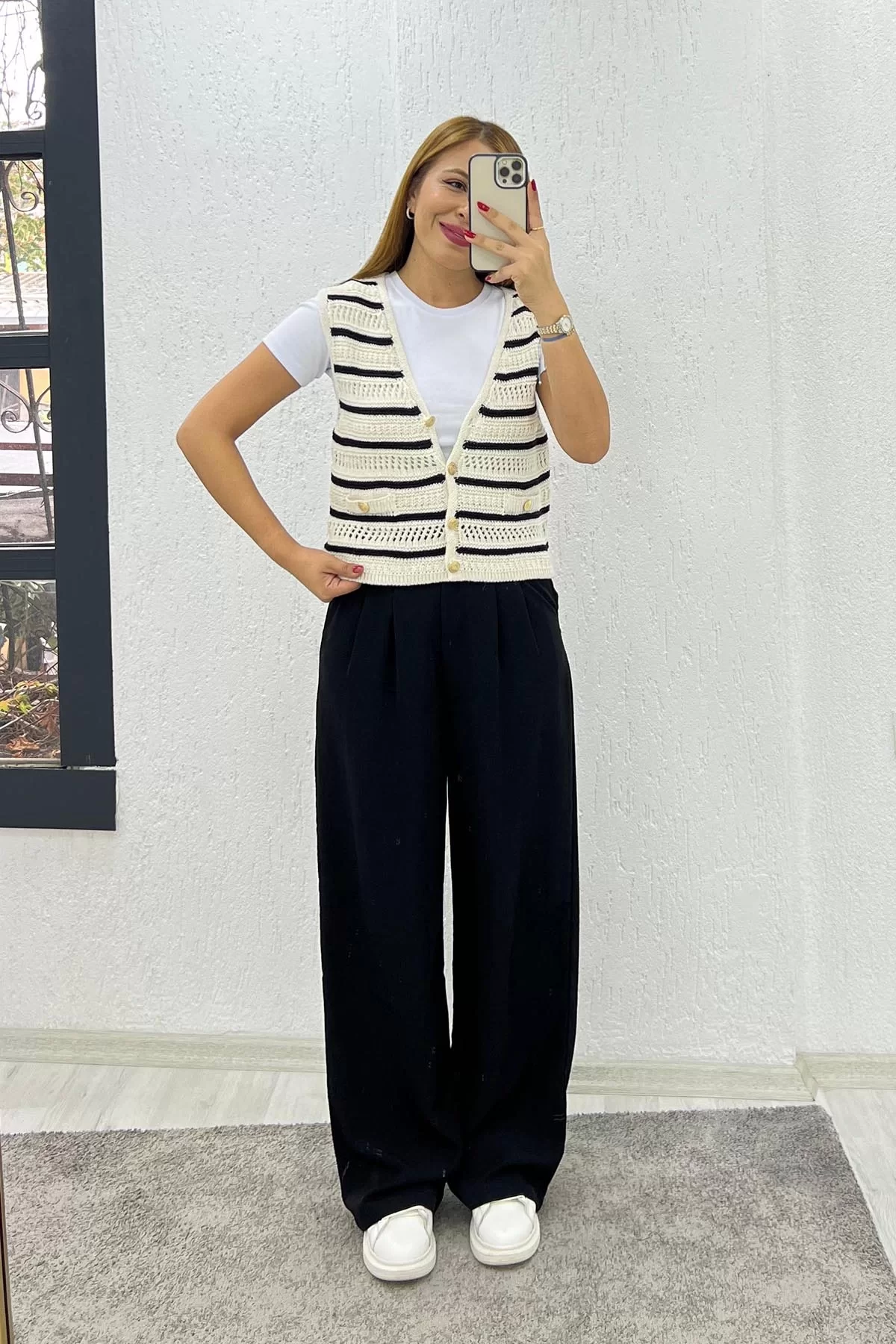 Siyah Çizgili Süveter Yelek Siyah Çizgili