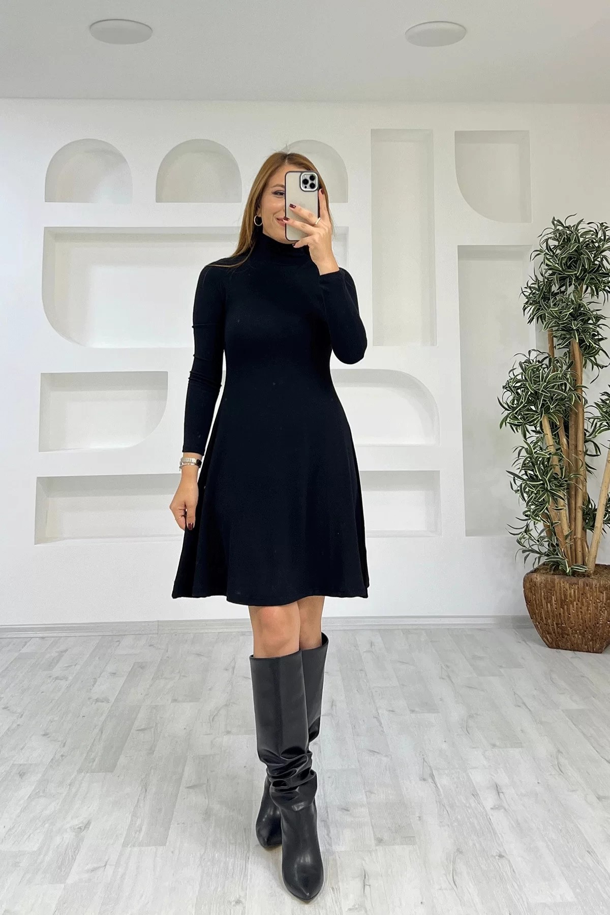 Balıkçı Yaka Siyah Elbise