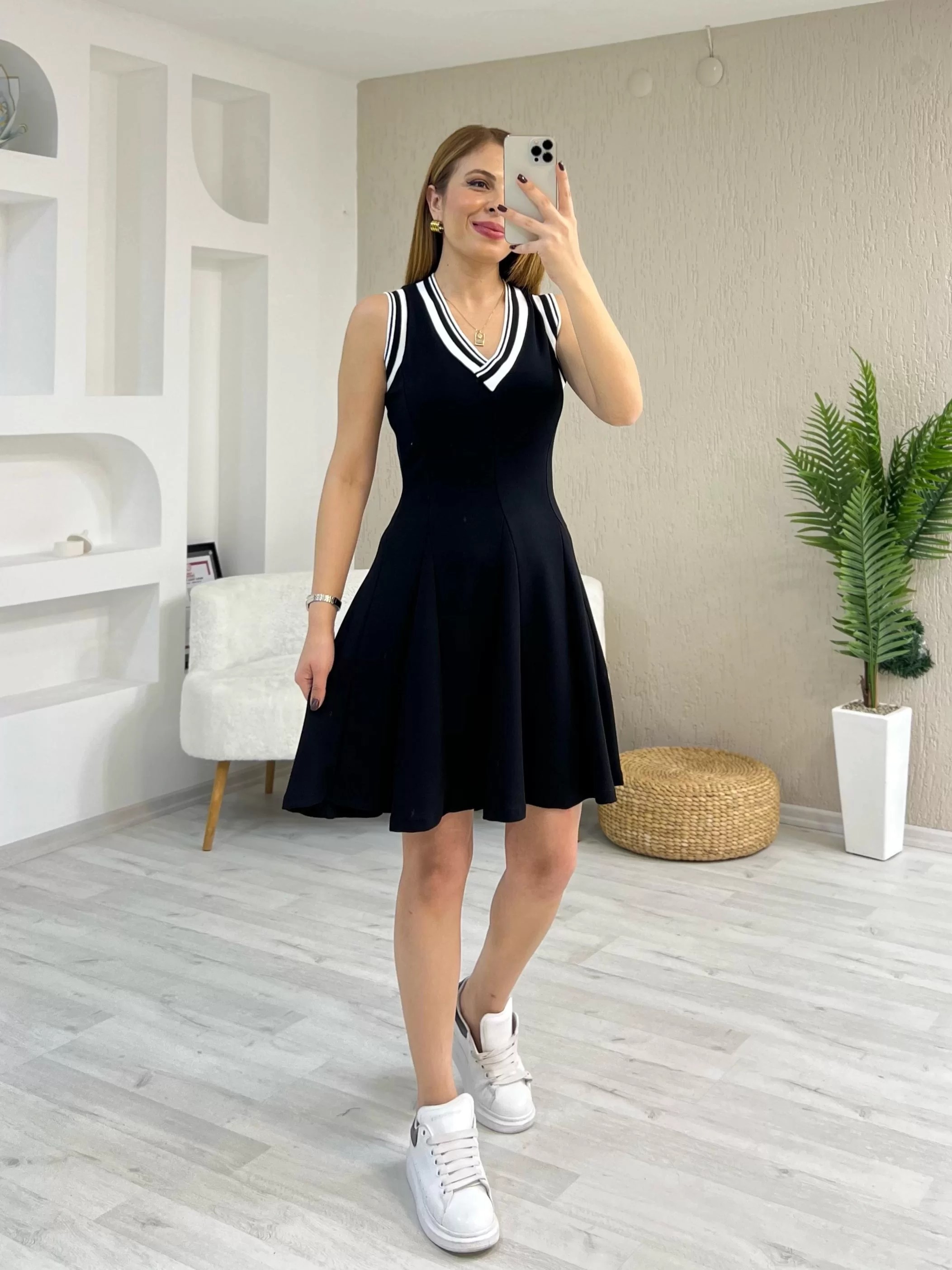 Modal Kumaş Ribanalı Dilimli Elbise Siyah