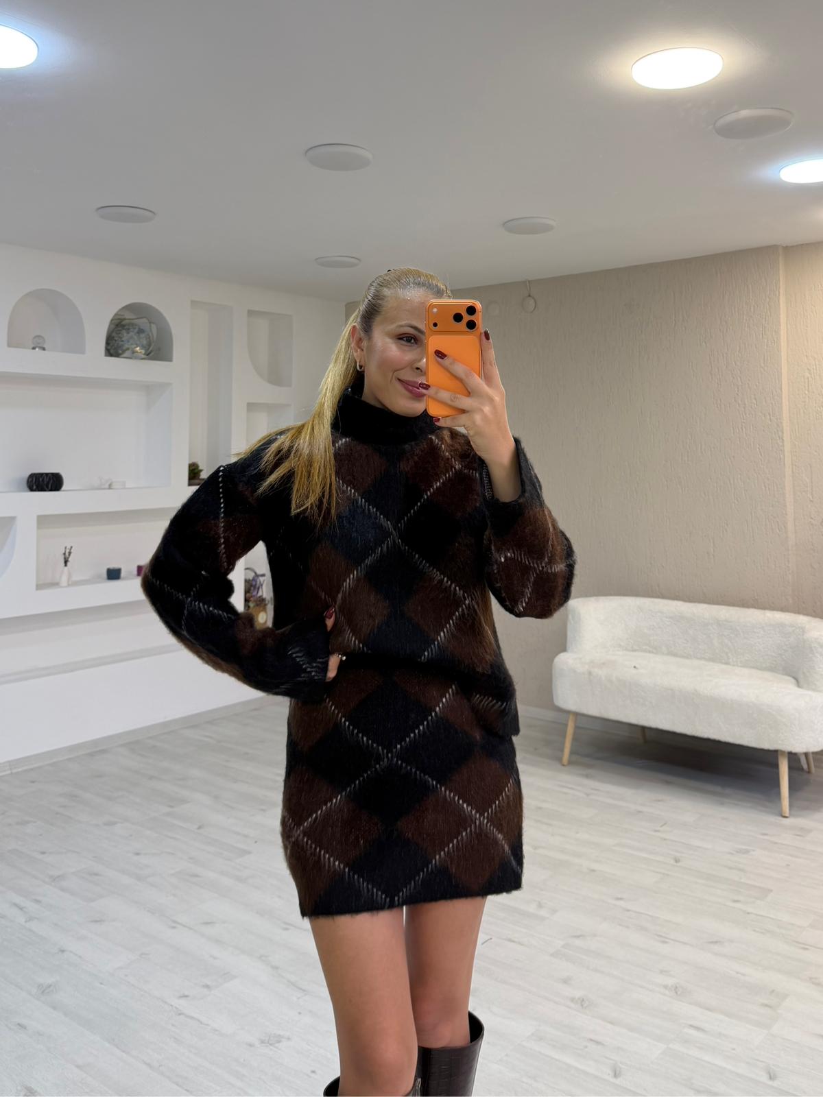 Baklava Desen Etekli Takım