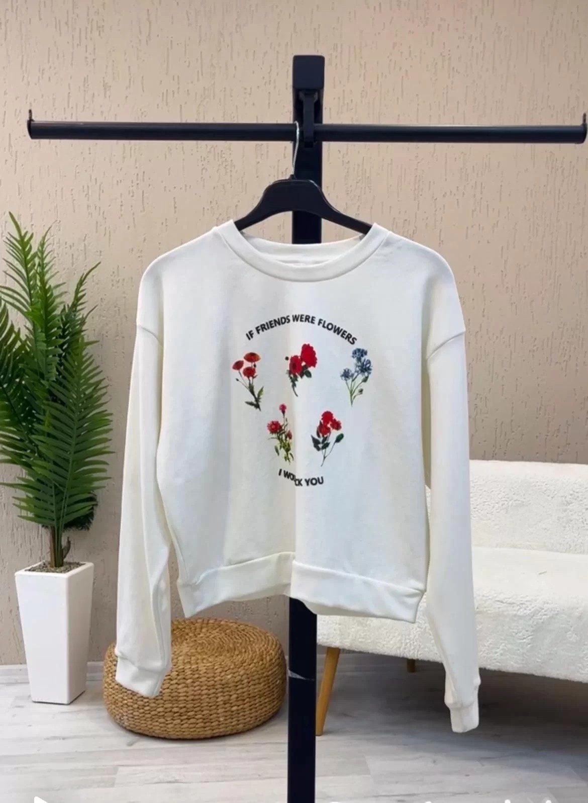 Çiçek Baskılı Sweatshirt