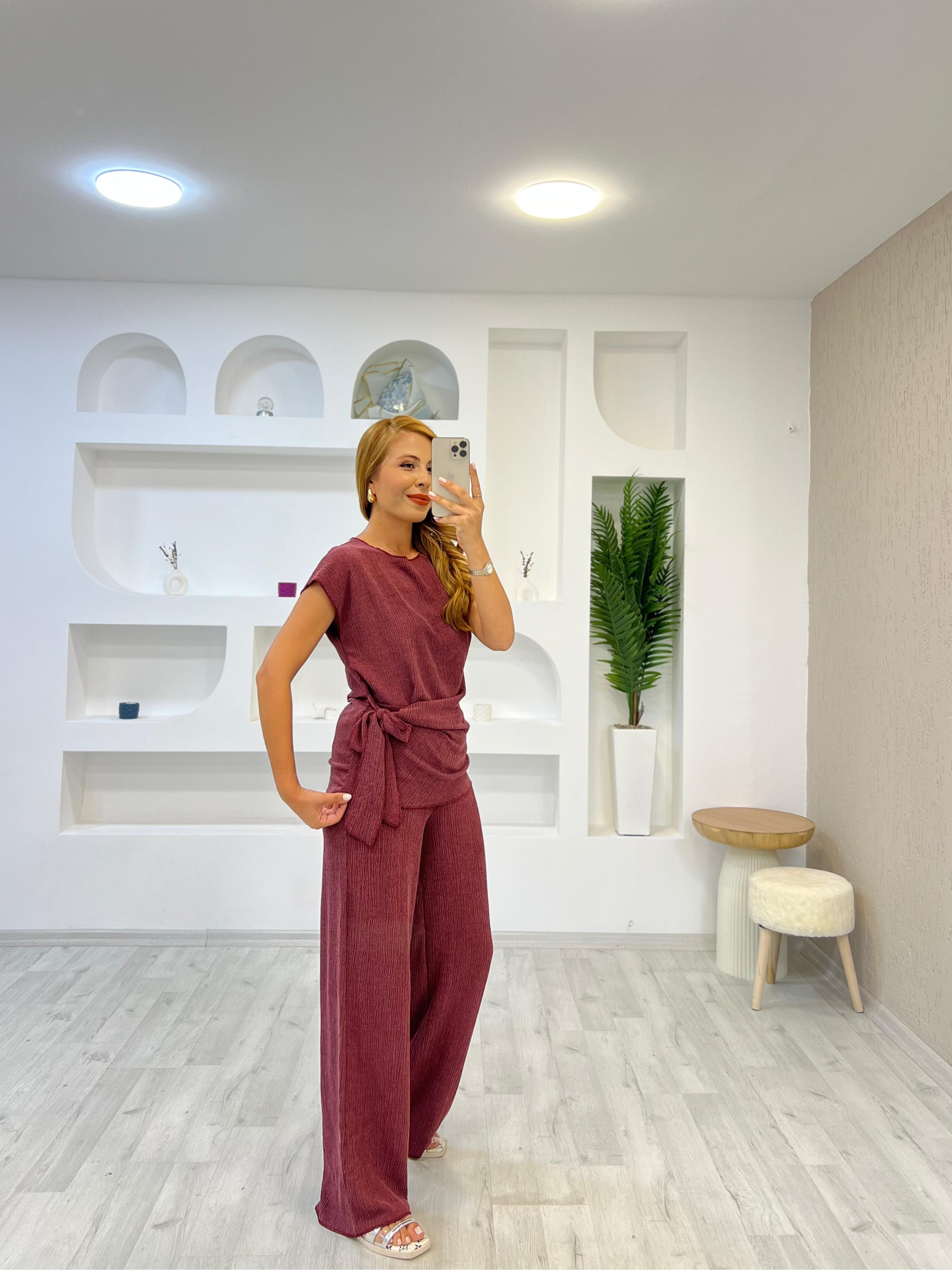 Bağlama Detaylı Krinkıl Kumaş Bluz Pantolon Takım Bordo