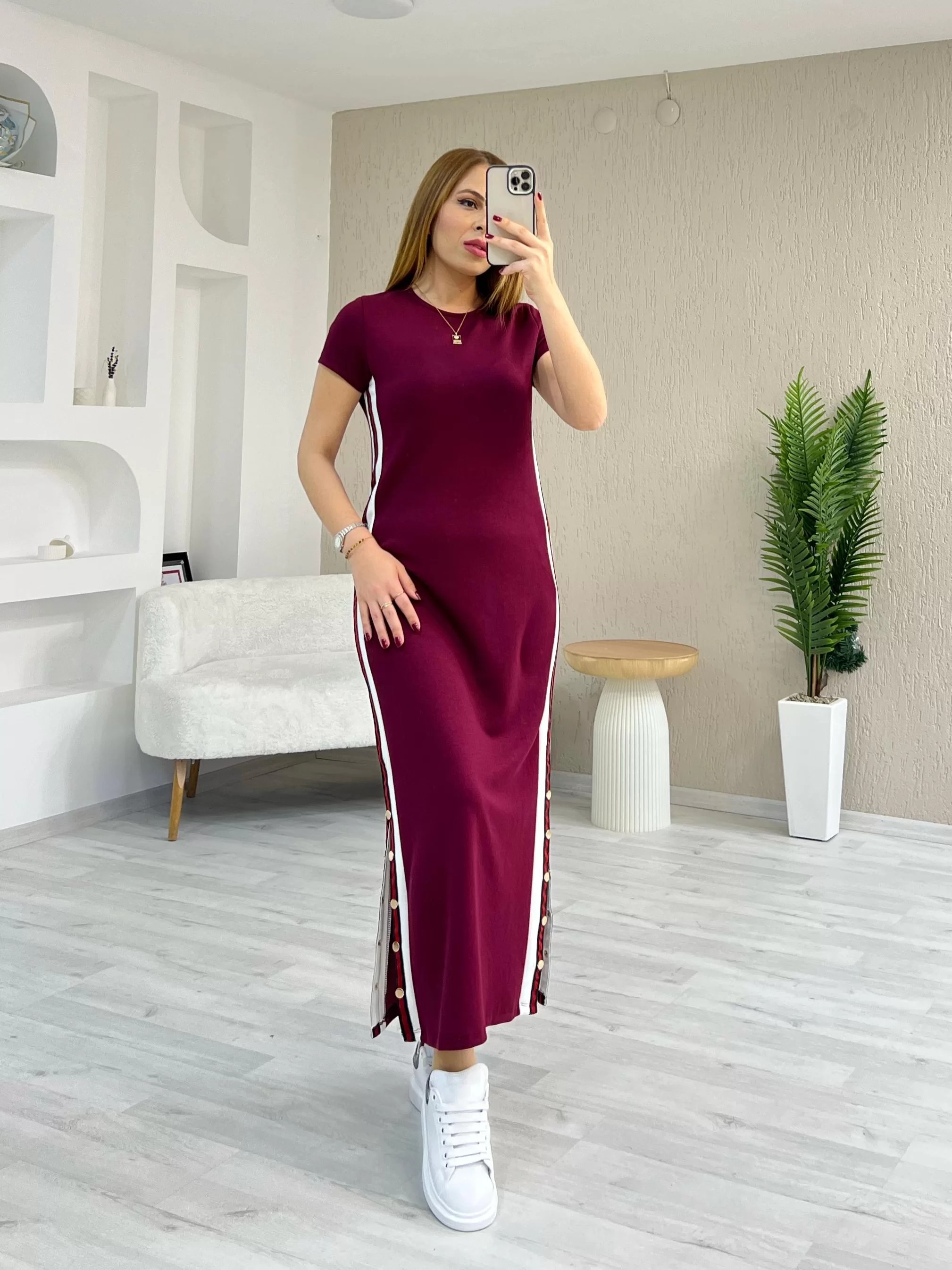 Modal Kumaş Yırtmaçlı Çıtçıt Detay Elbise Bordo