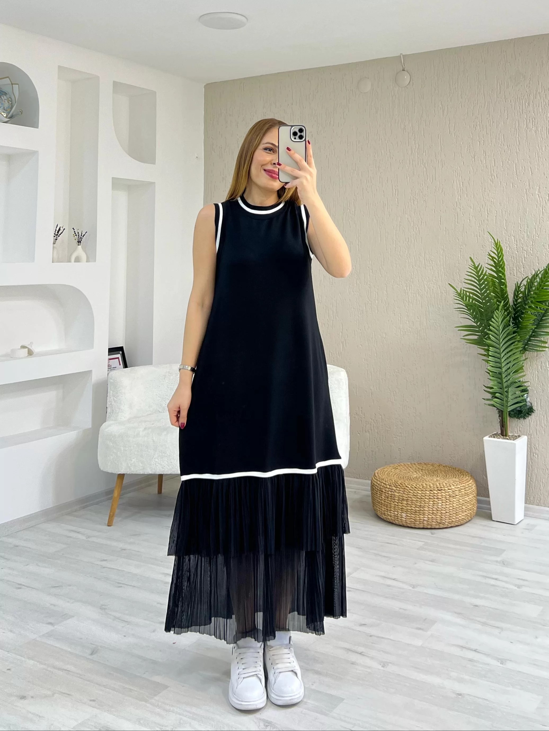 Ribanalı Piliseli Tül Detay Elbise