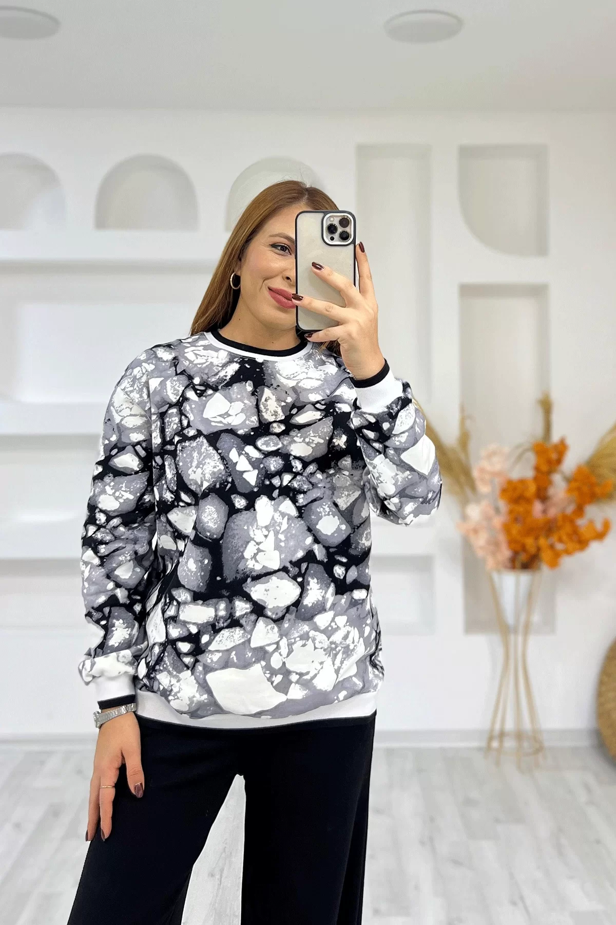 Desenli Ribanalı Beyaz Takım