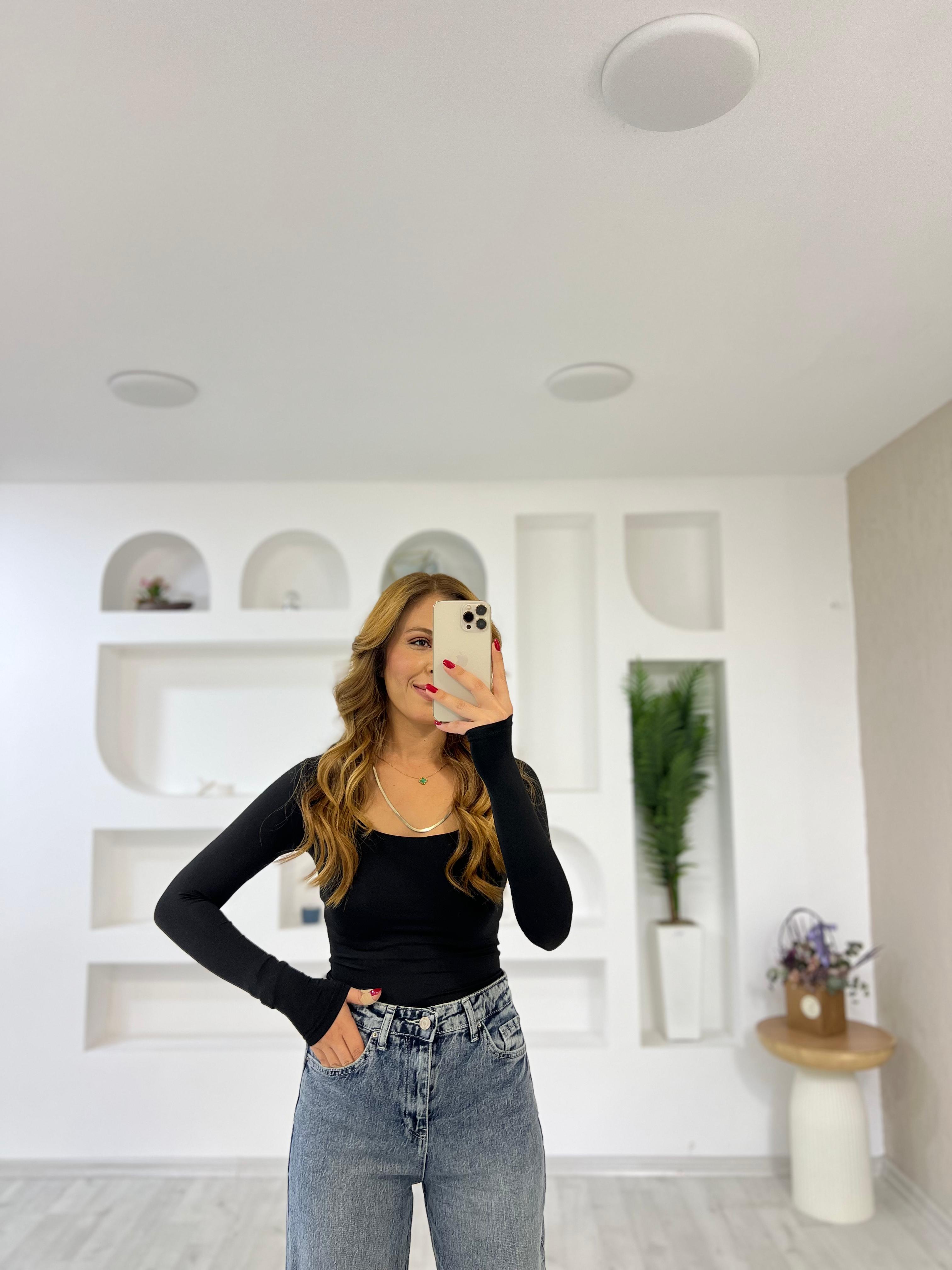 Sandy Kumaş Kare Yaka Bady  - Siyah