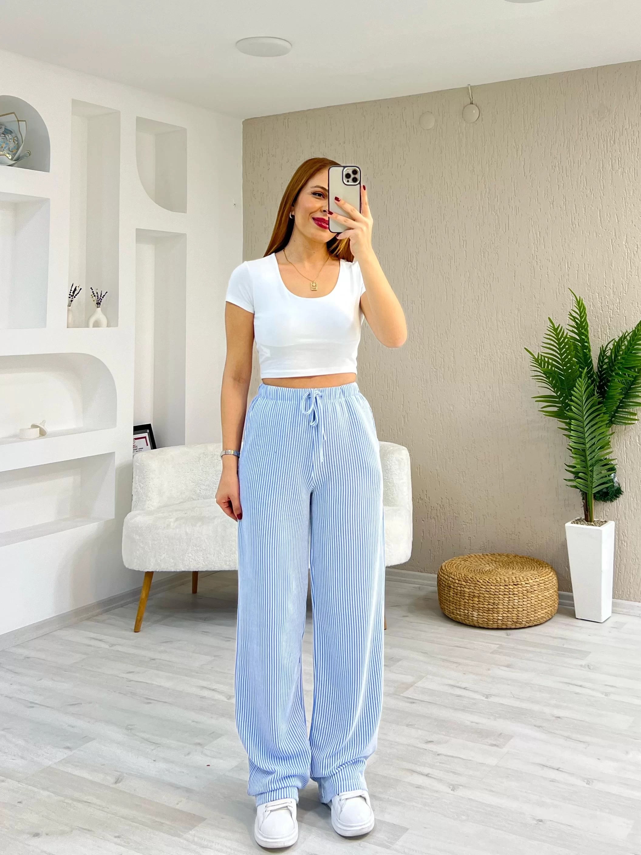 Stradivarius Çizgili Pantolon Mavi