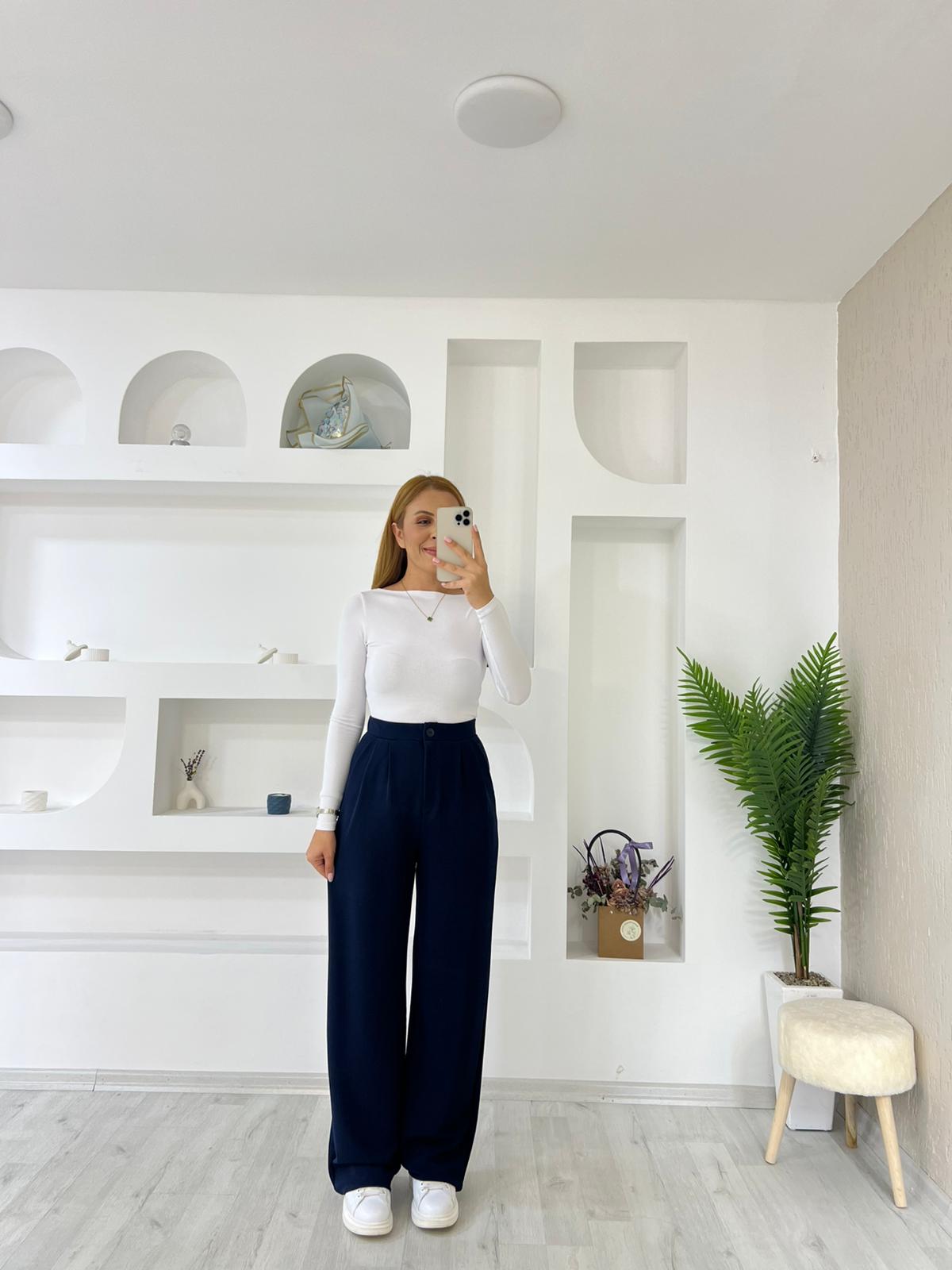 Kemer Düğmeli Ön Pileli Pantolon - Lacivert