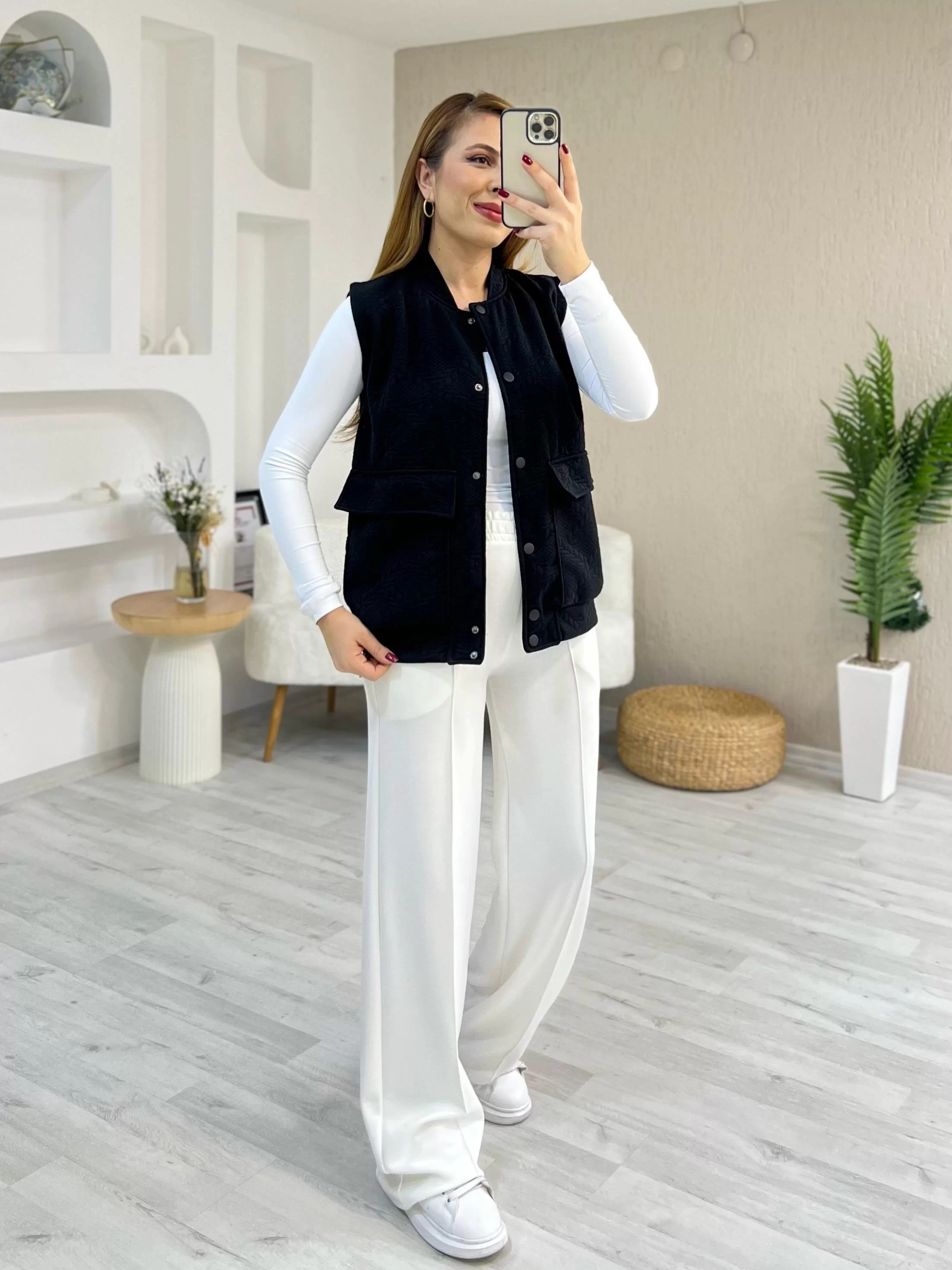 Kapitoneli Yelekli Takım Siyah
