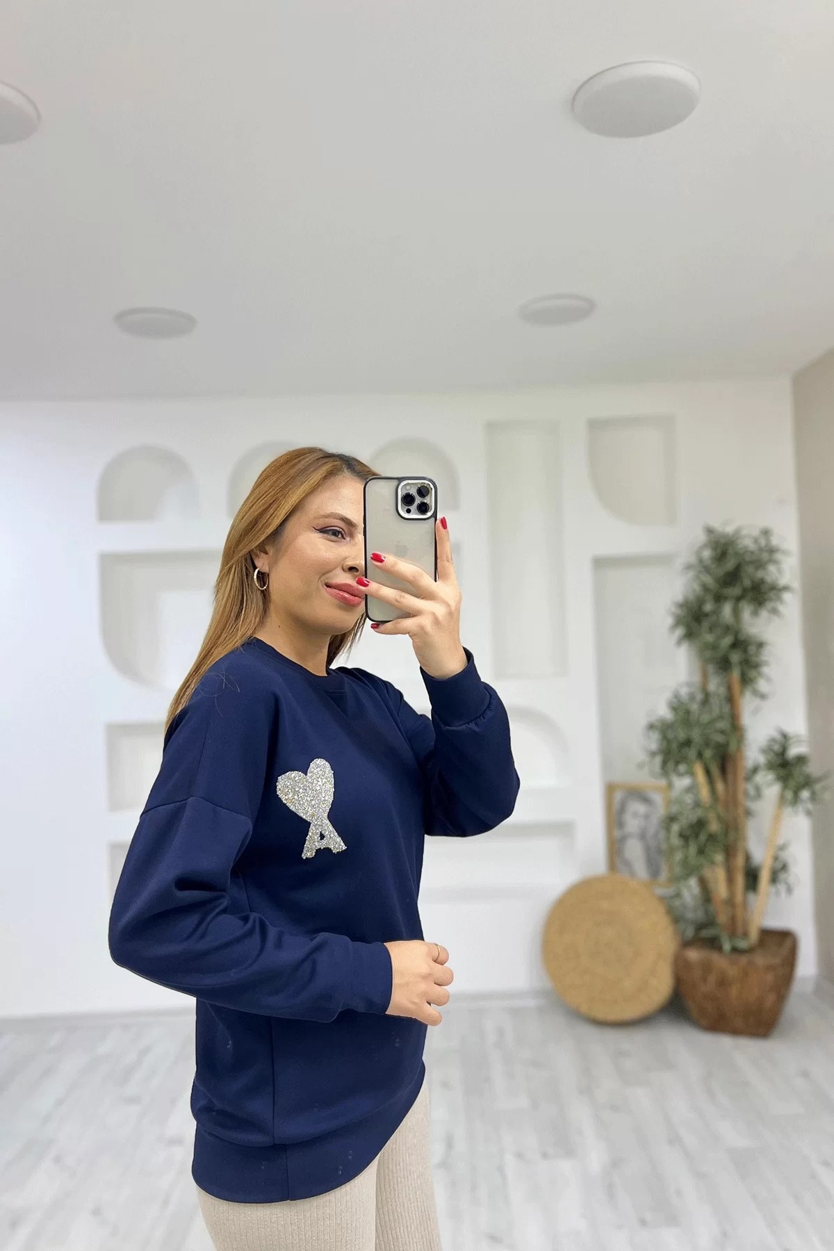 Kalp desenli lacivert sweat