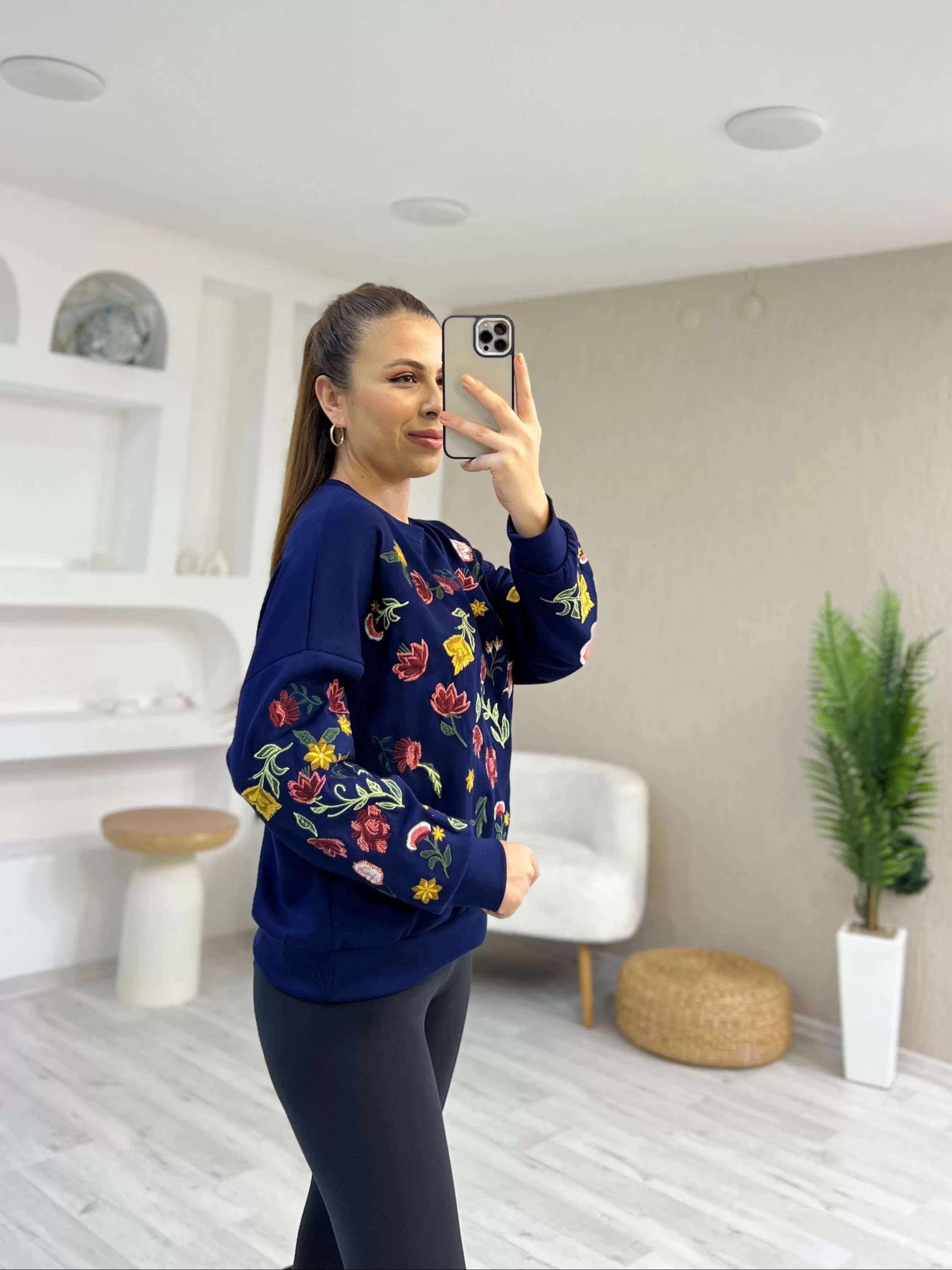 Nakışlı Lacivert Sweat
