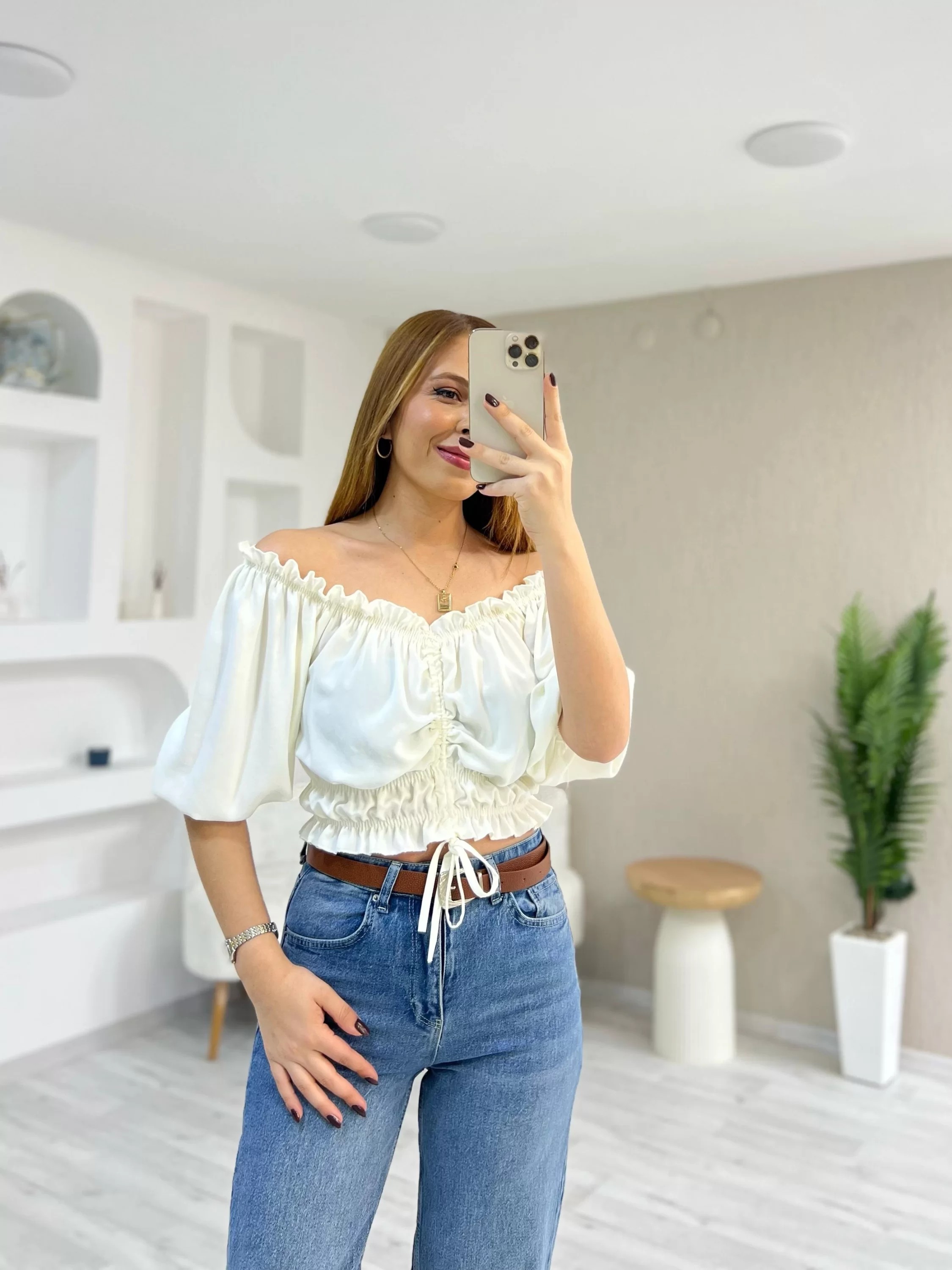 Önü Bağcıklı Jessica Bluz Beyaz