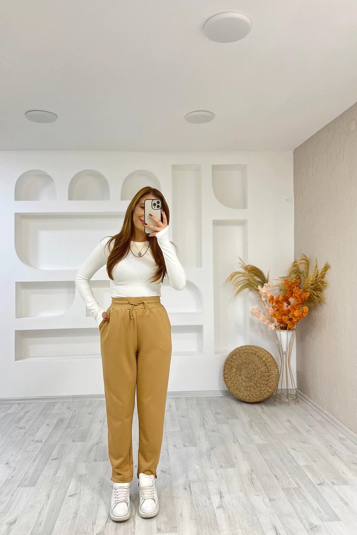 Oysho Kumaş Paça Yırtmaçlı Sarı Eşofman Altı