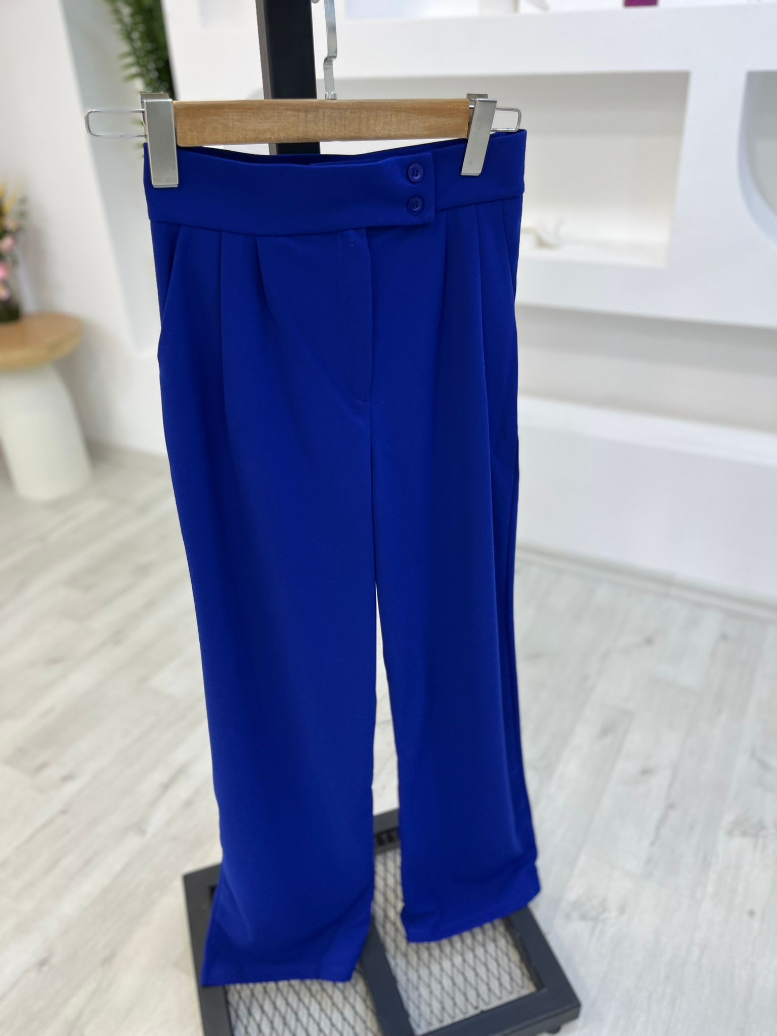 Çift Düğme Detaylı Pantolon 