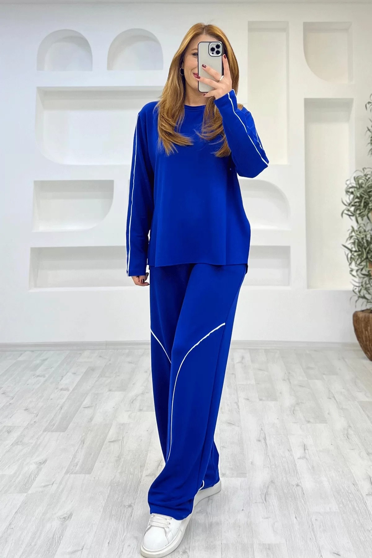 Biyeli Yırtmaç Detaylı Saks İkili Takım
