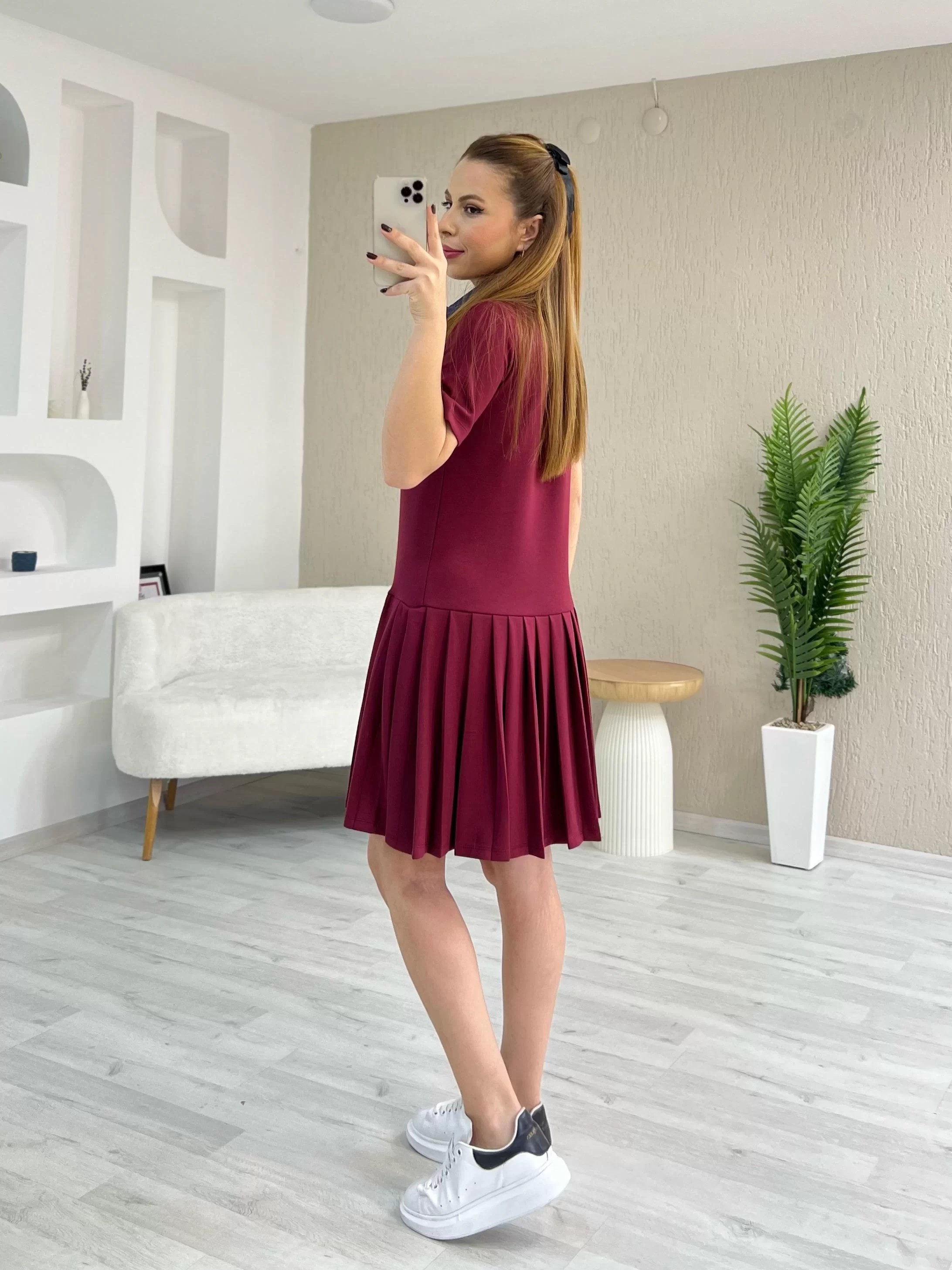 Pileli Polo Yaka Elbise Bordo