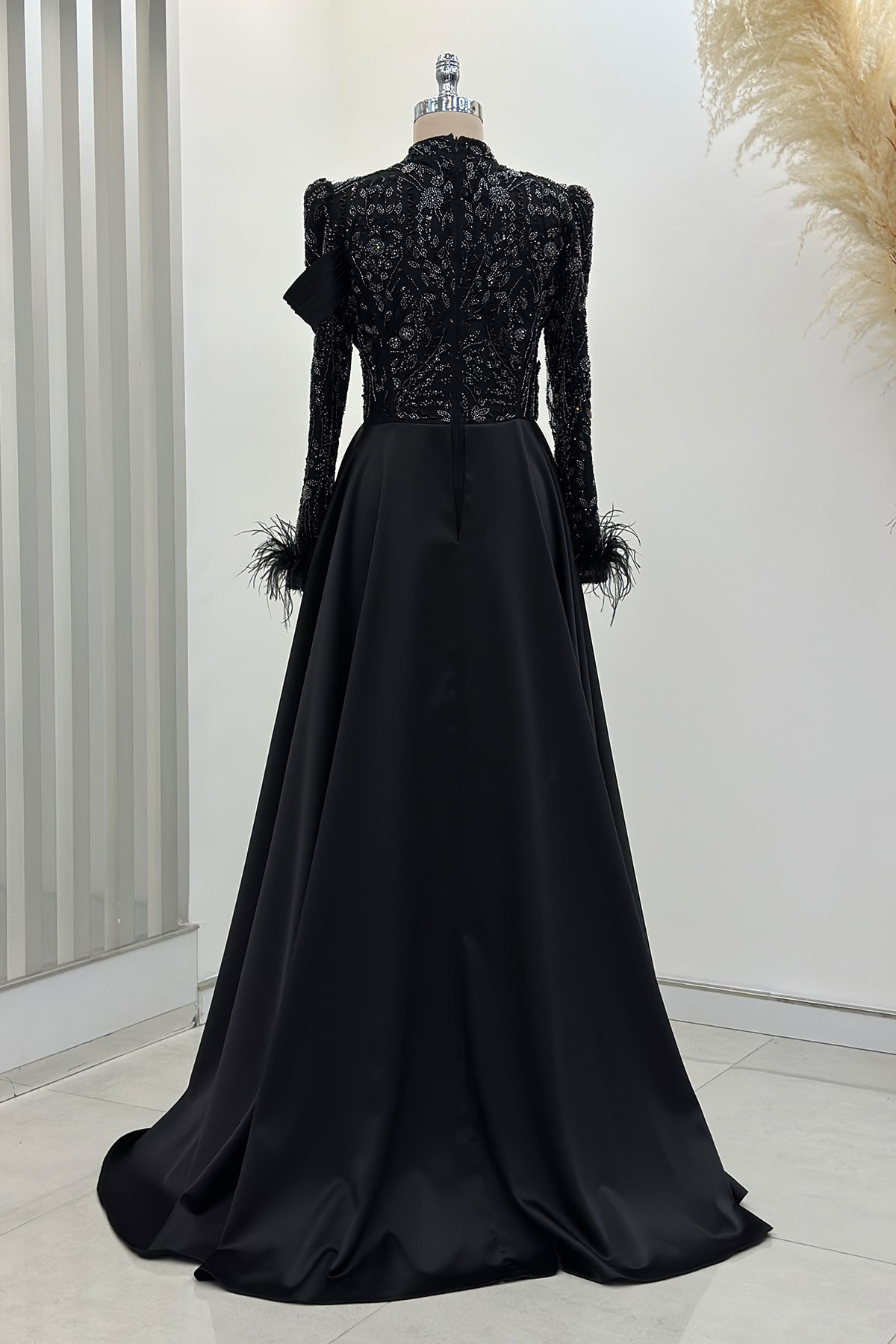 Anabel Abiye - 24121