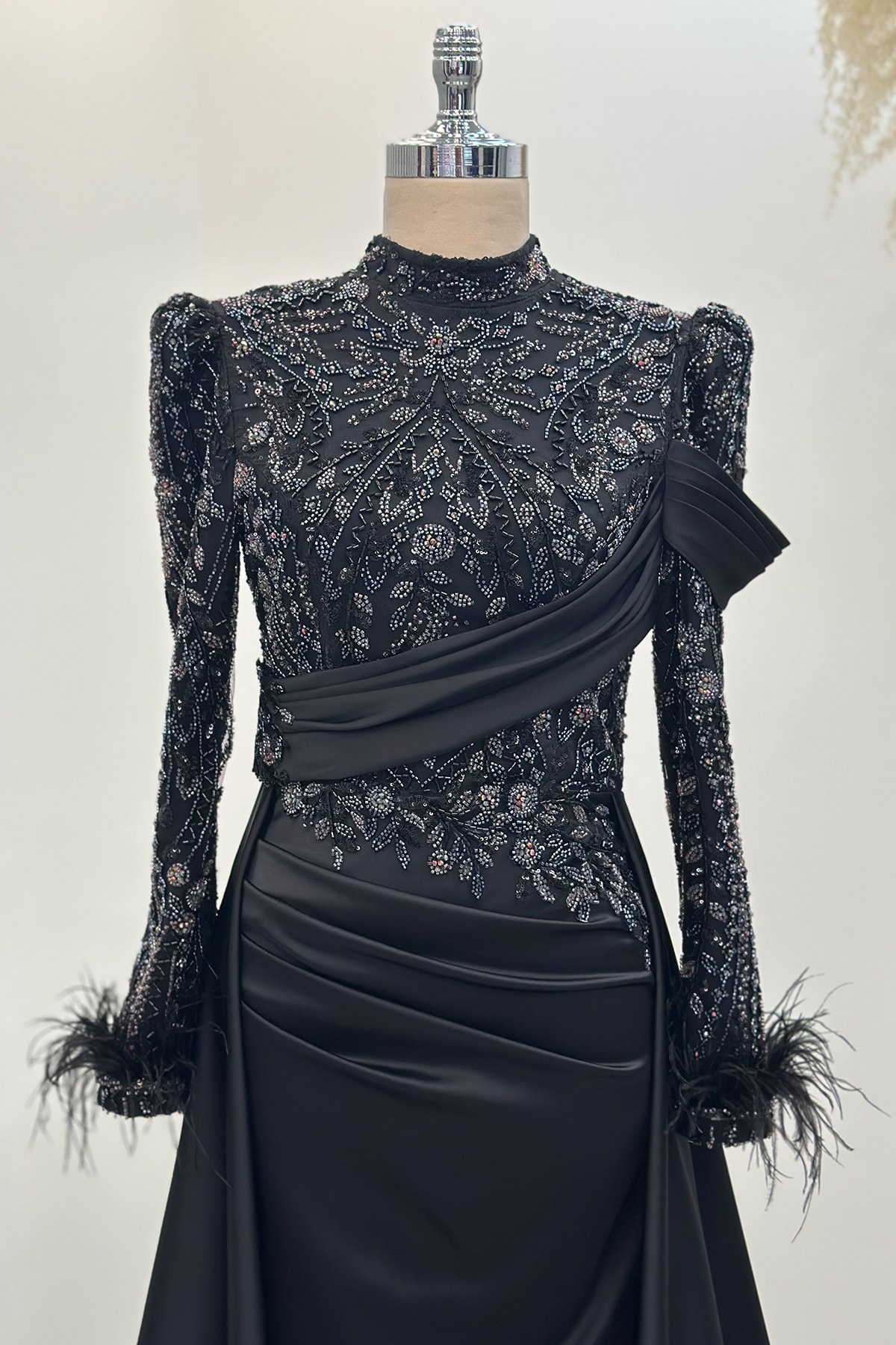 Anabel Abiye - 24121