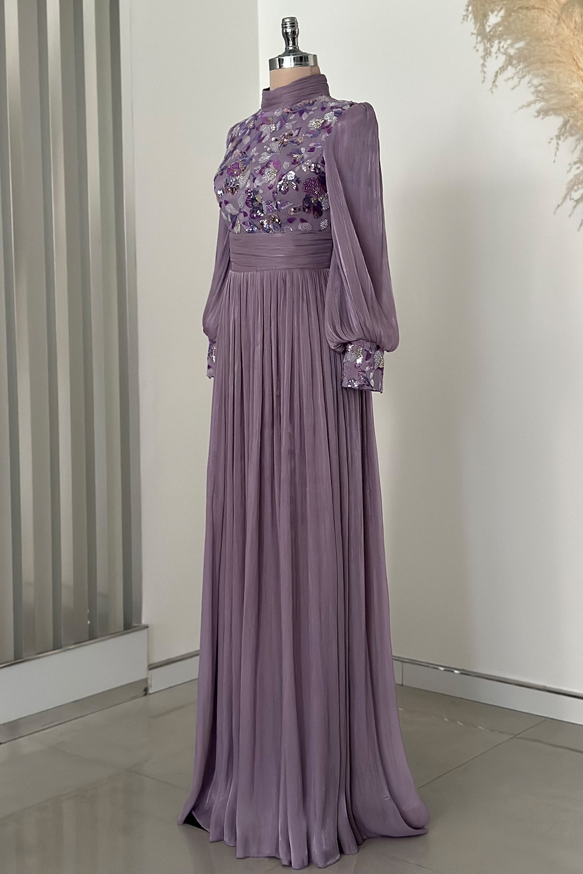 Nadia Abiye - 25172