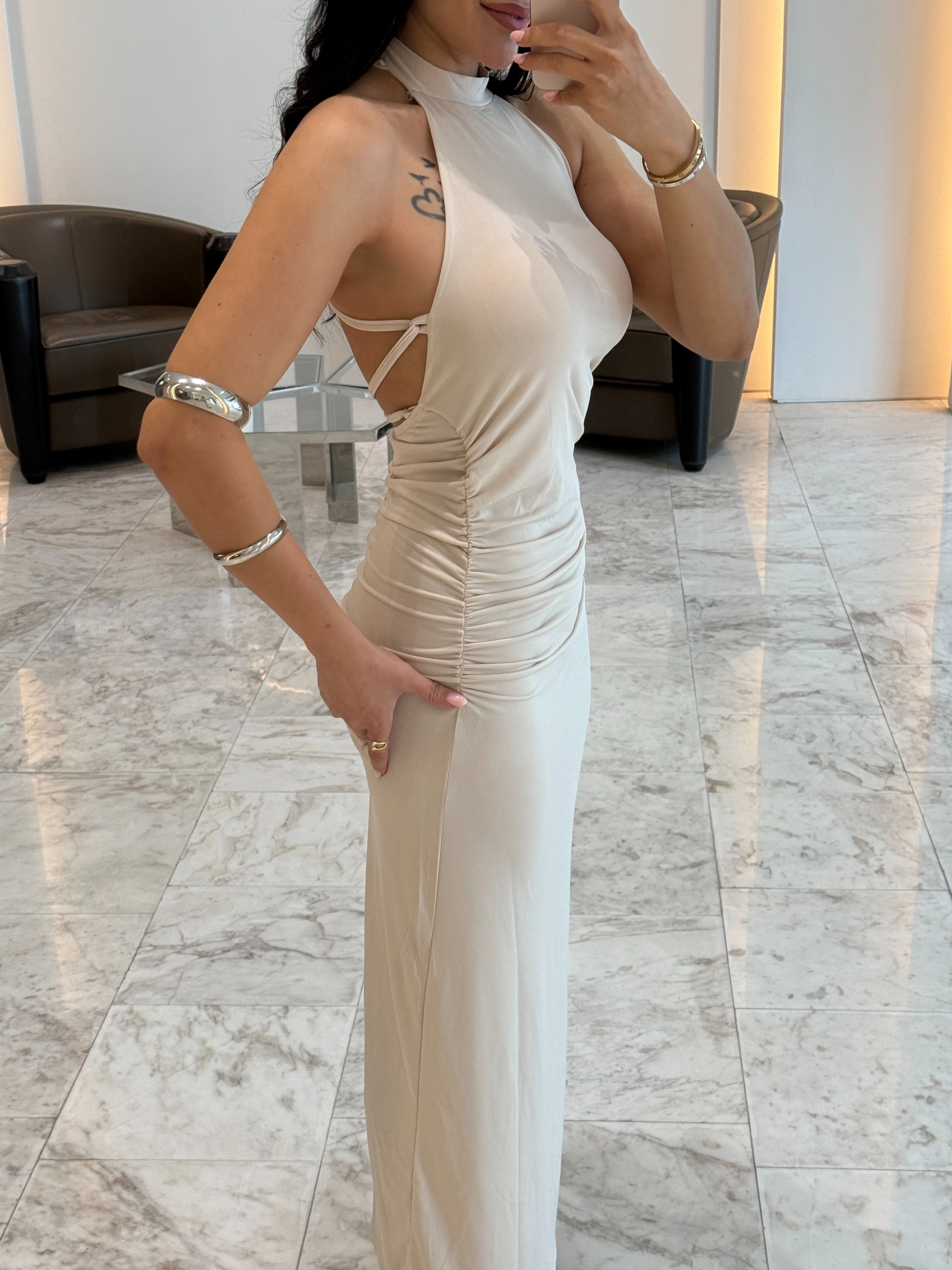 Sırt Dekolte Elbise