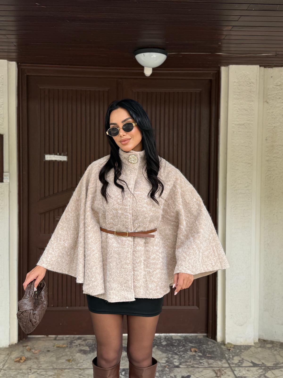 Kemer Aksesuarlı Panço