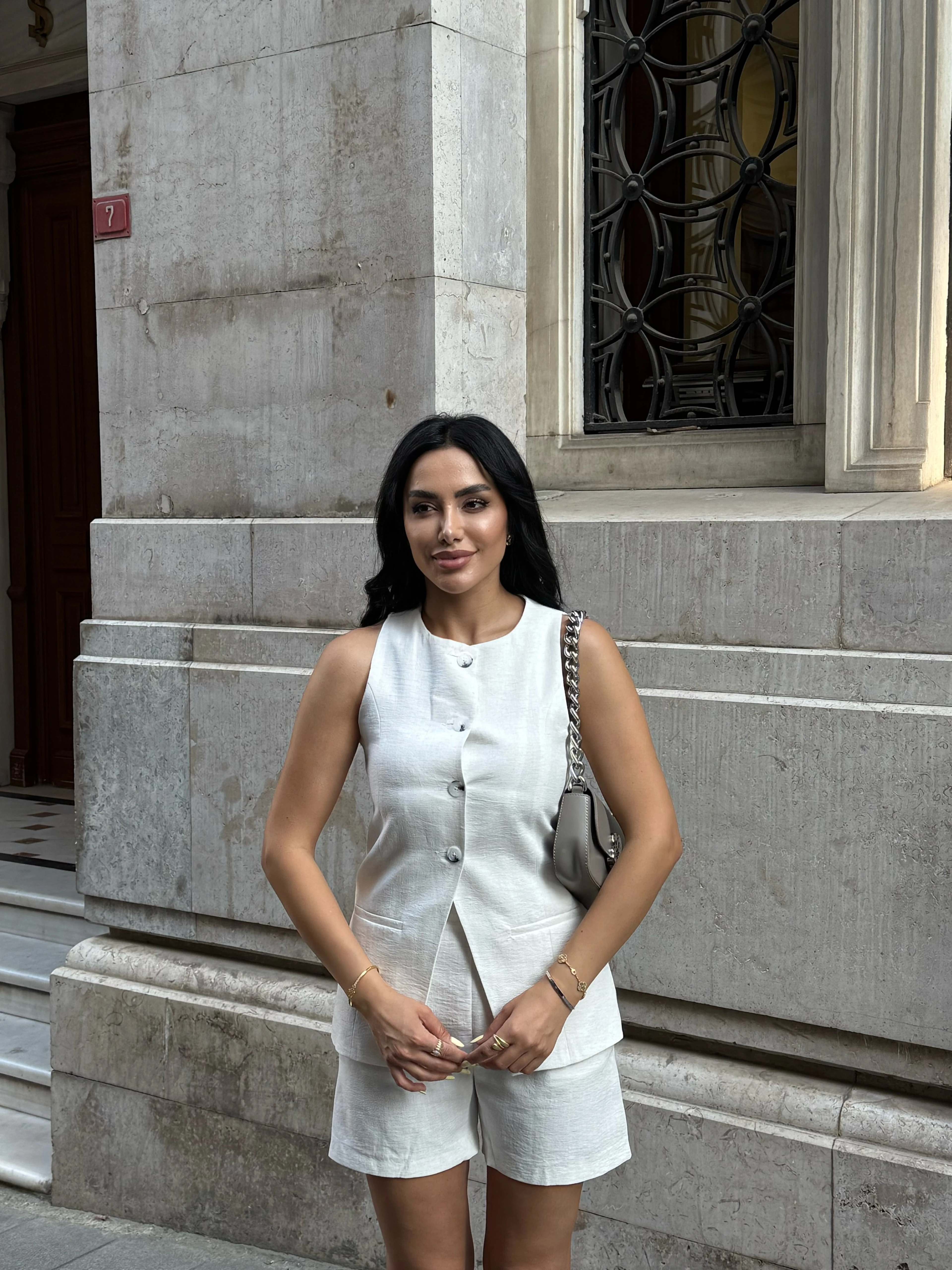 Blazer Düğme Detaylı Şortlu Takım