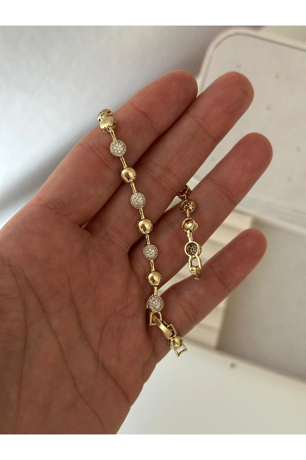 14K Gold Renkli  Topçuk Taşlı Plaka Bileklik