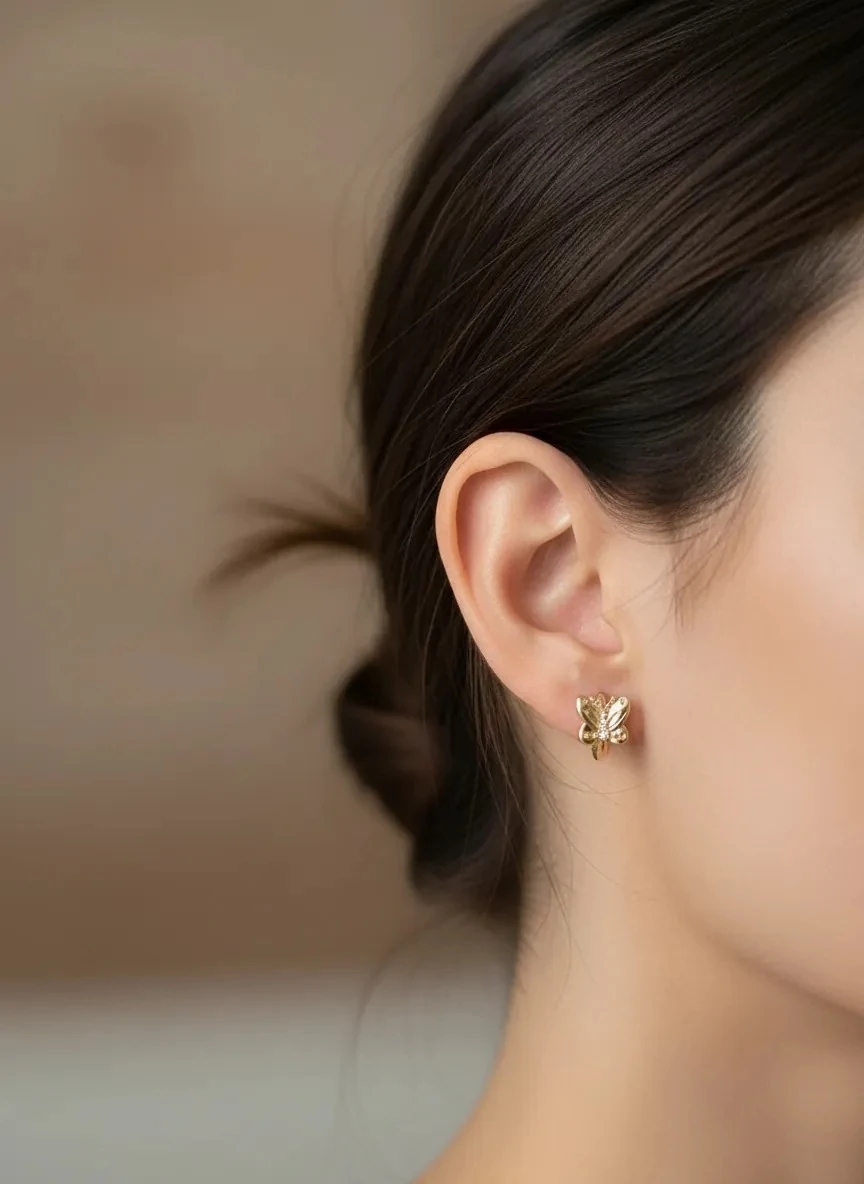 14K Gold Renkli Kelebek Figürlü Halka Küpe