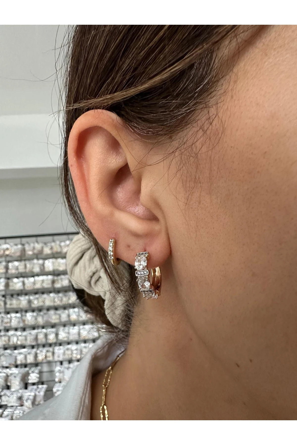 18K Rose Gold Renkli Mix Elmas Taşlı Araları Montür Taşlı Halka Küpe