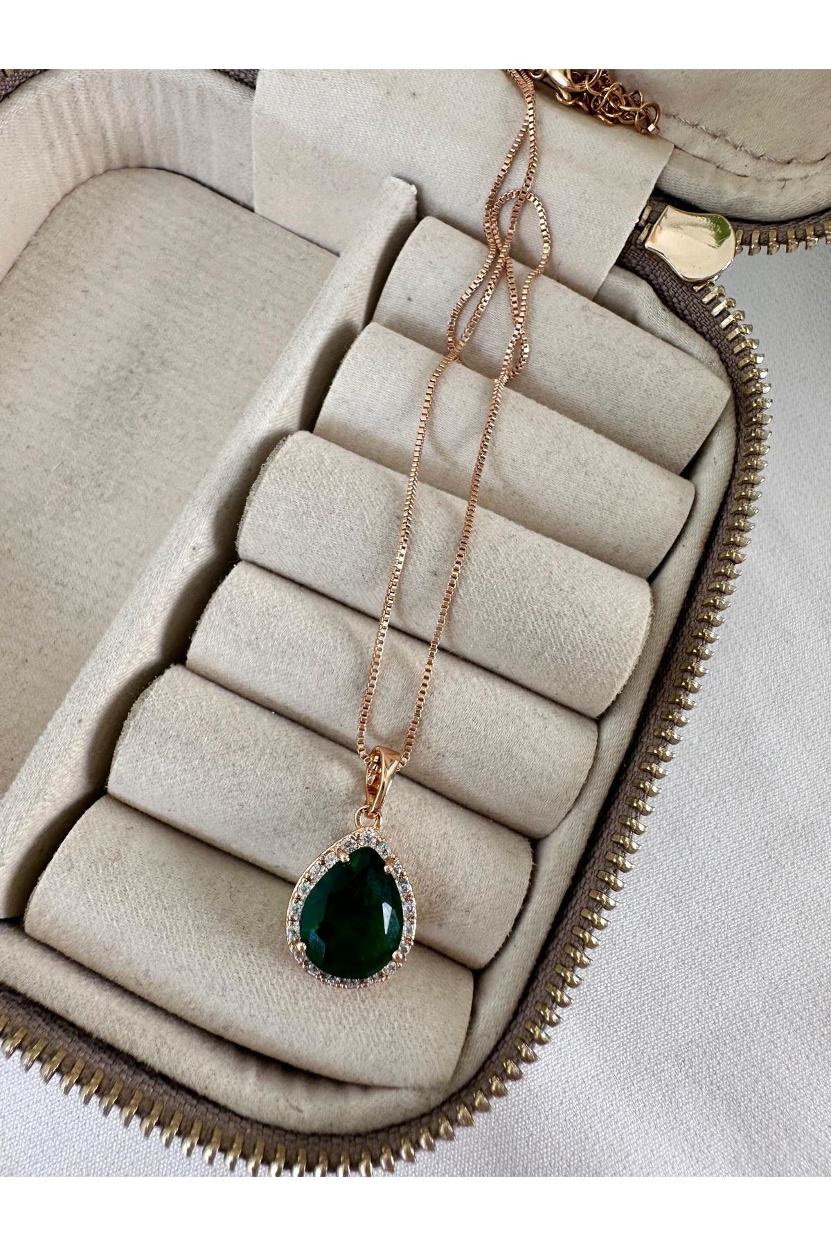 18K Rose Gold Renkli Zümrüt Yeşili Elmas Form Kolye