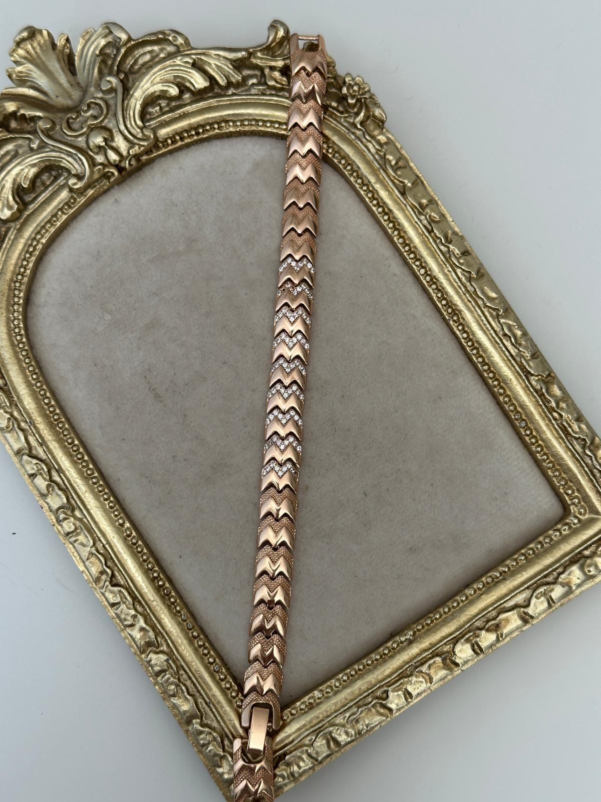 14K Gold Renkli  Zikzak Kesim Taşlı Plaka Bileklik