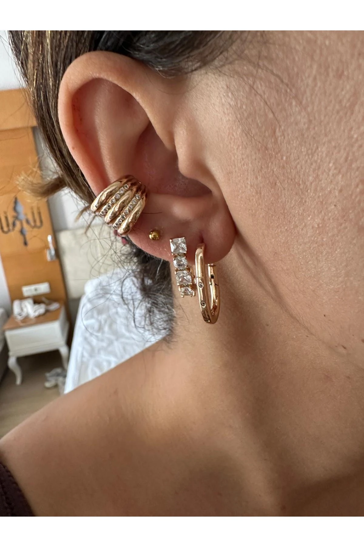 18K Rose Gold Renkli Oval Lale Kesim Önü Kare Yuvarlak Kristal Taşlı Küpe