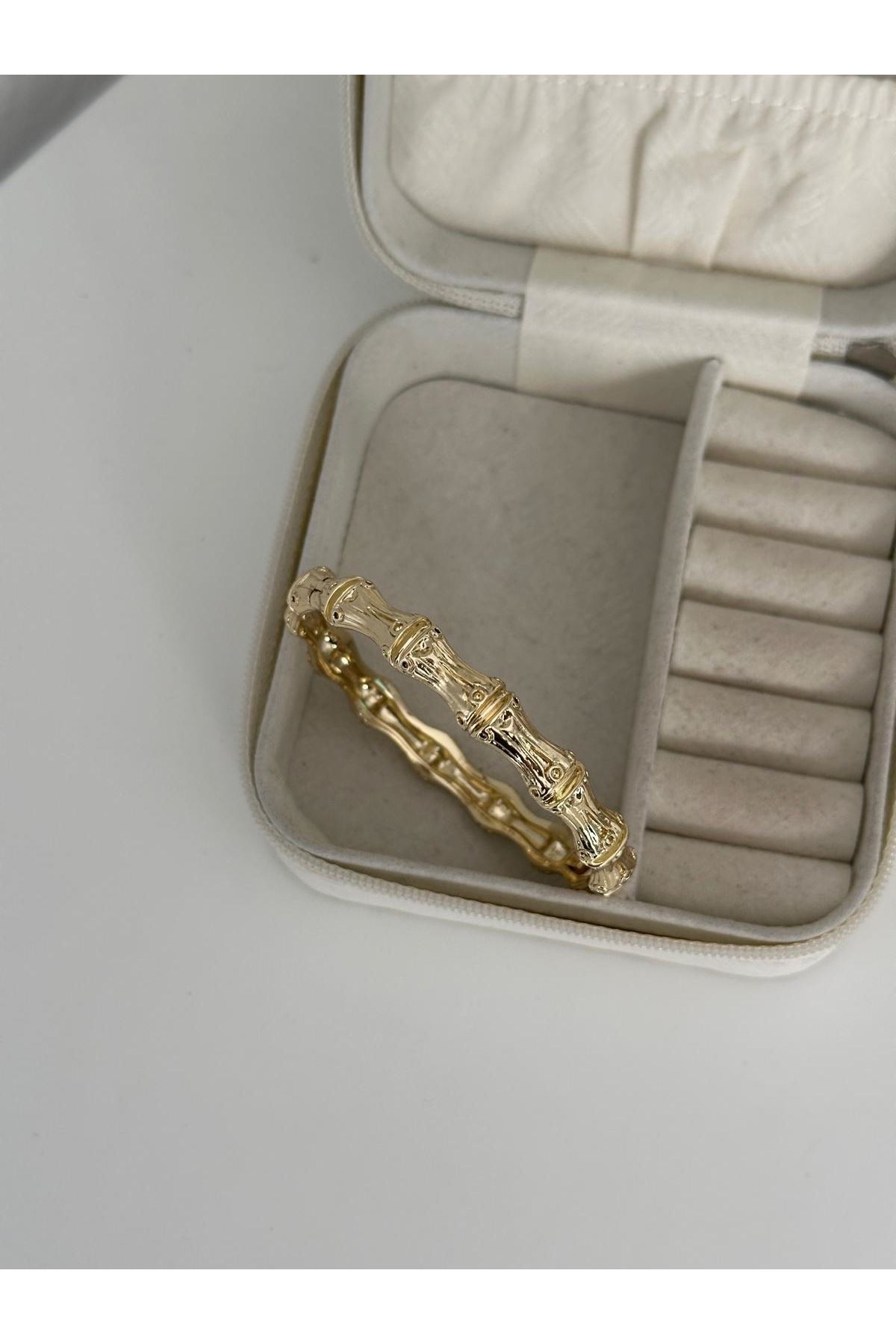 14K Gold Renkli Modern Kesim Bombe Desenli Yuvarak Kesim Kelpçe