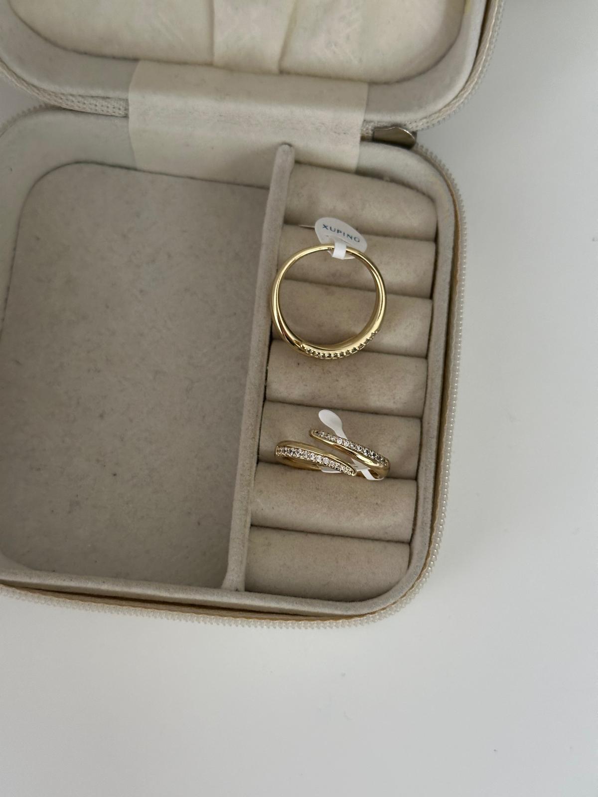 14K Gold Renkli  Önden Ayarlanabilir Montür Taşlı Modern Yüzük