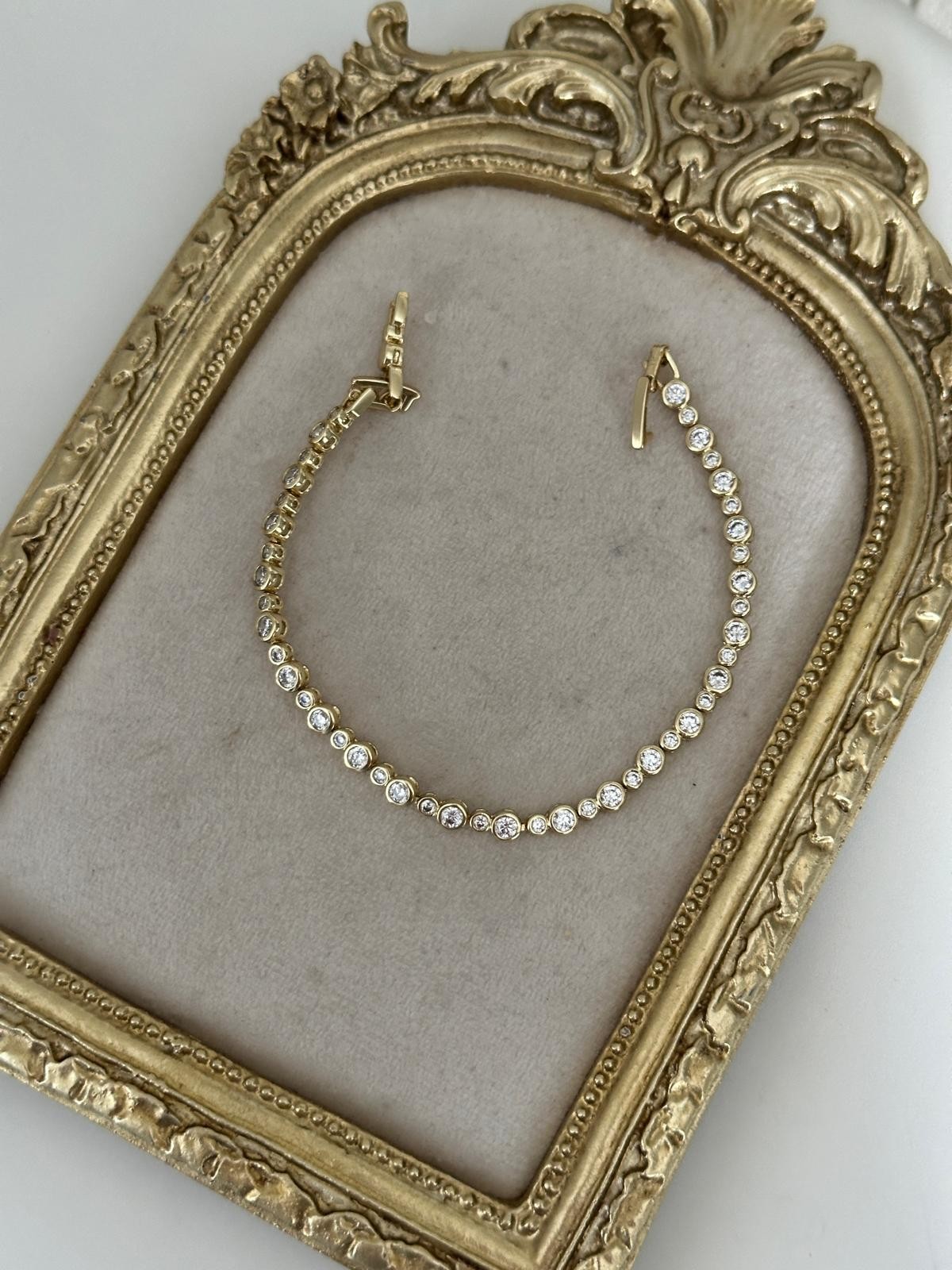 14K Gold Renkli Küçüklü Büyüklü Su Yolu Taşlı Bileklik