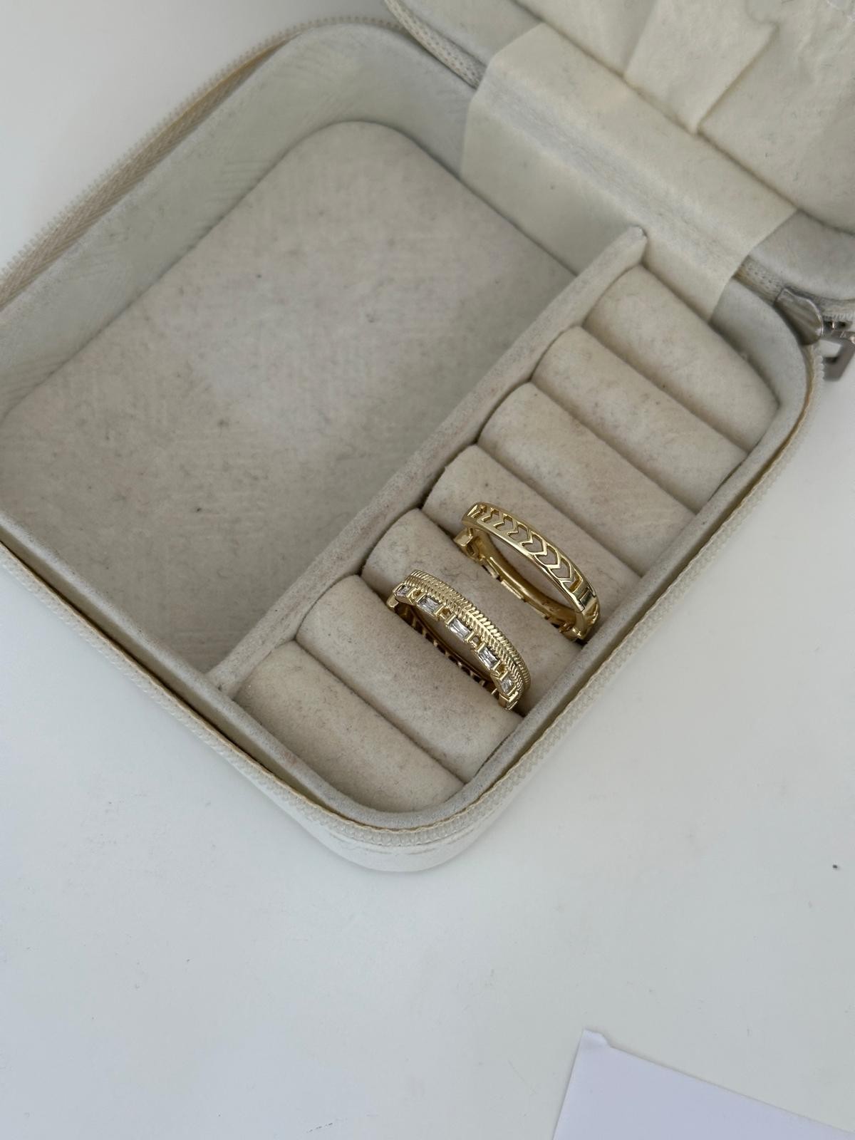 14K Gold Halka İkili Görünüm Kristal Taş Hasır Detaylı Küpe