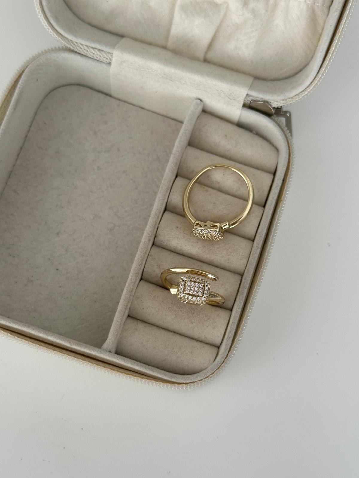 14K Gold Renkli Baget Döner Önden Ayarlanabilir Taşlı Yüzük