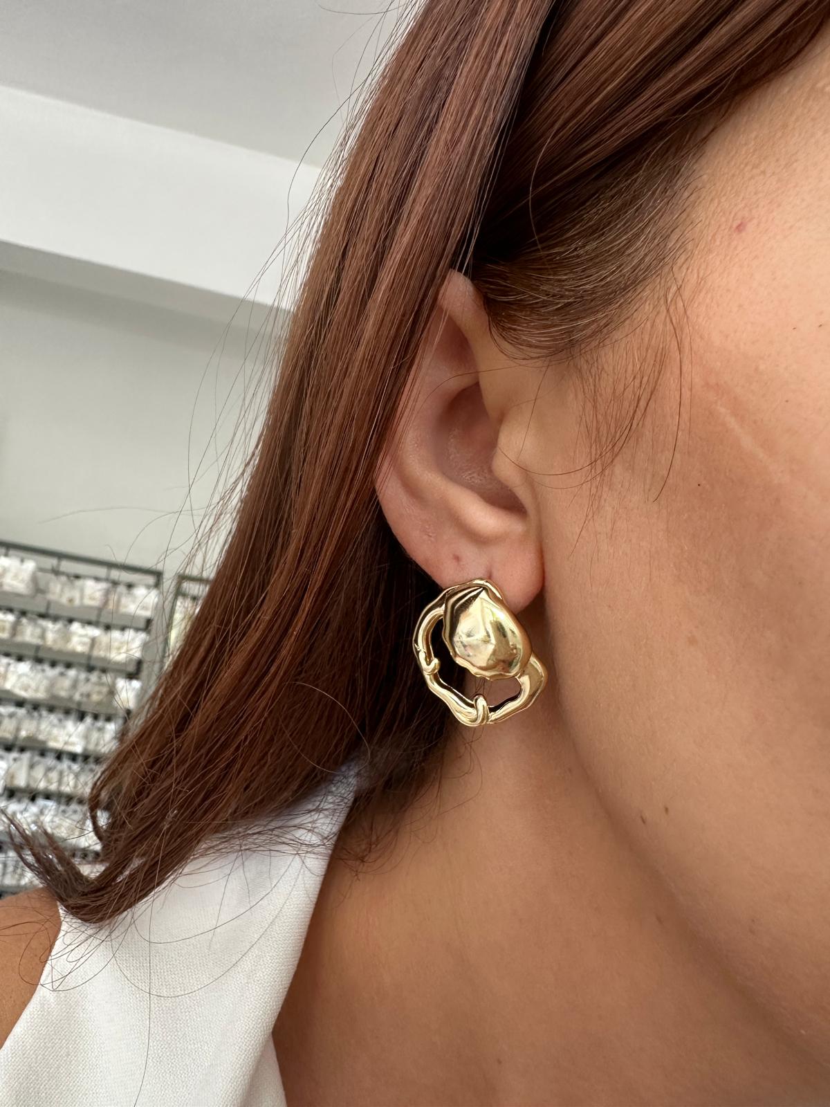 14K Gold Renkli Marka PLAKA Modern Kesim Küpe