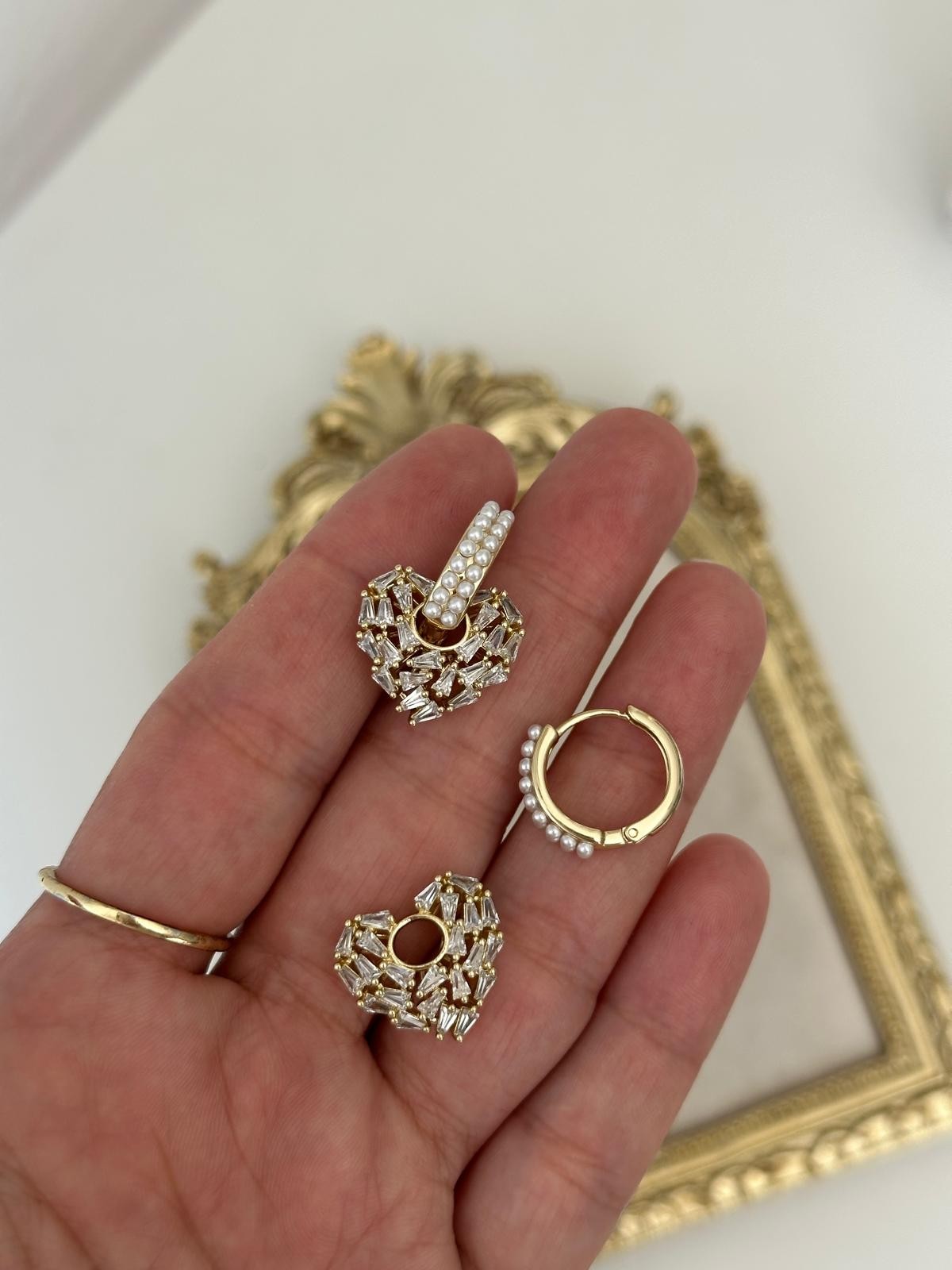 14K Gold Kalp İnci Halka Kristal Taşlı Küpe