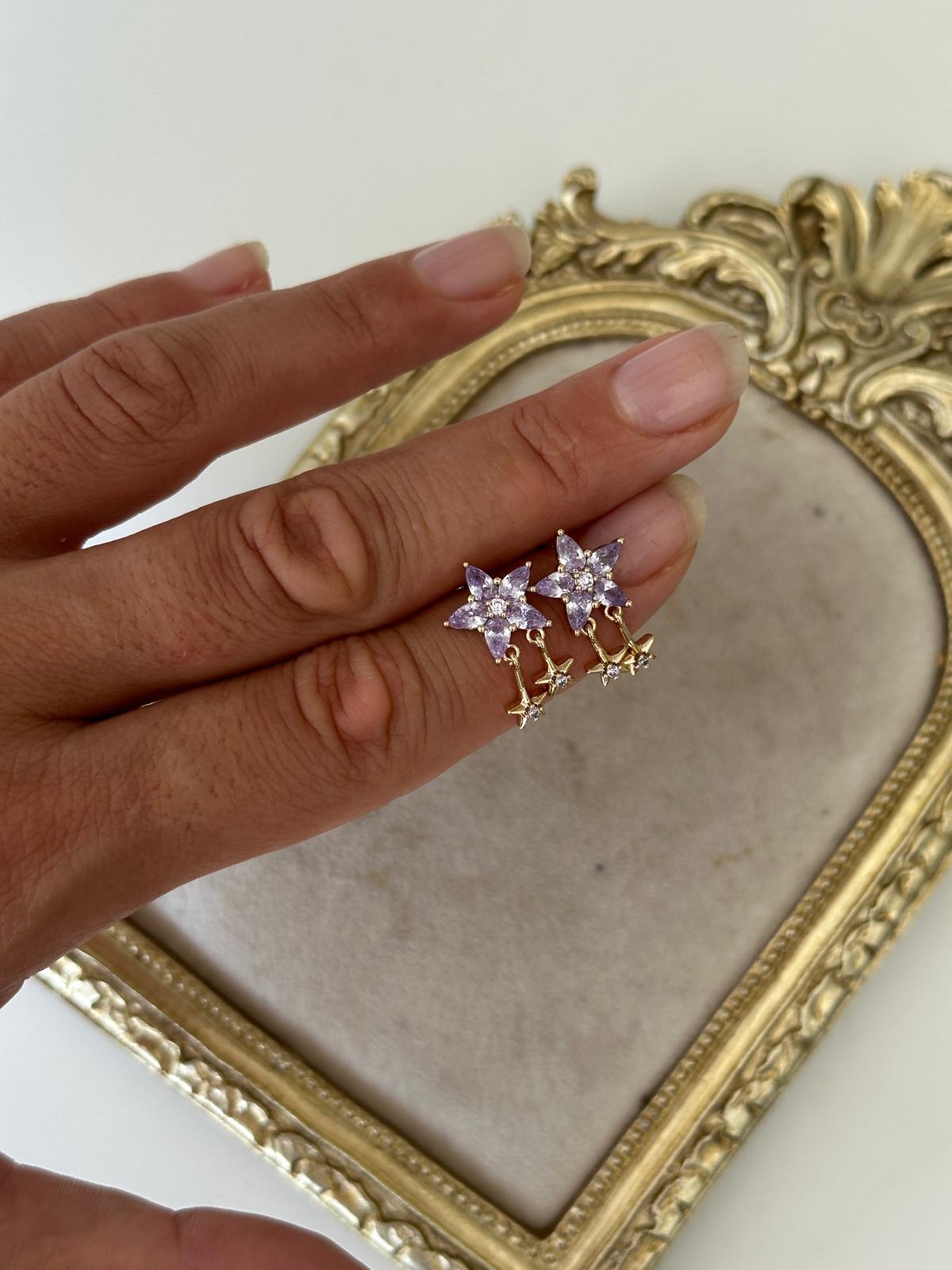 14K Gold Renkli Leylak Tonlu Yıldız İki Sarkık Taşlı Küpe